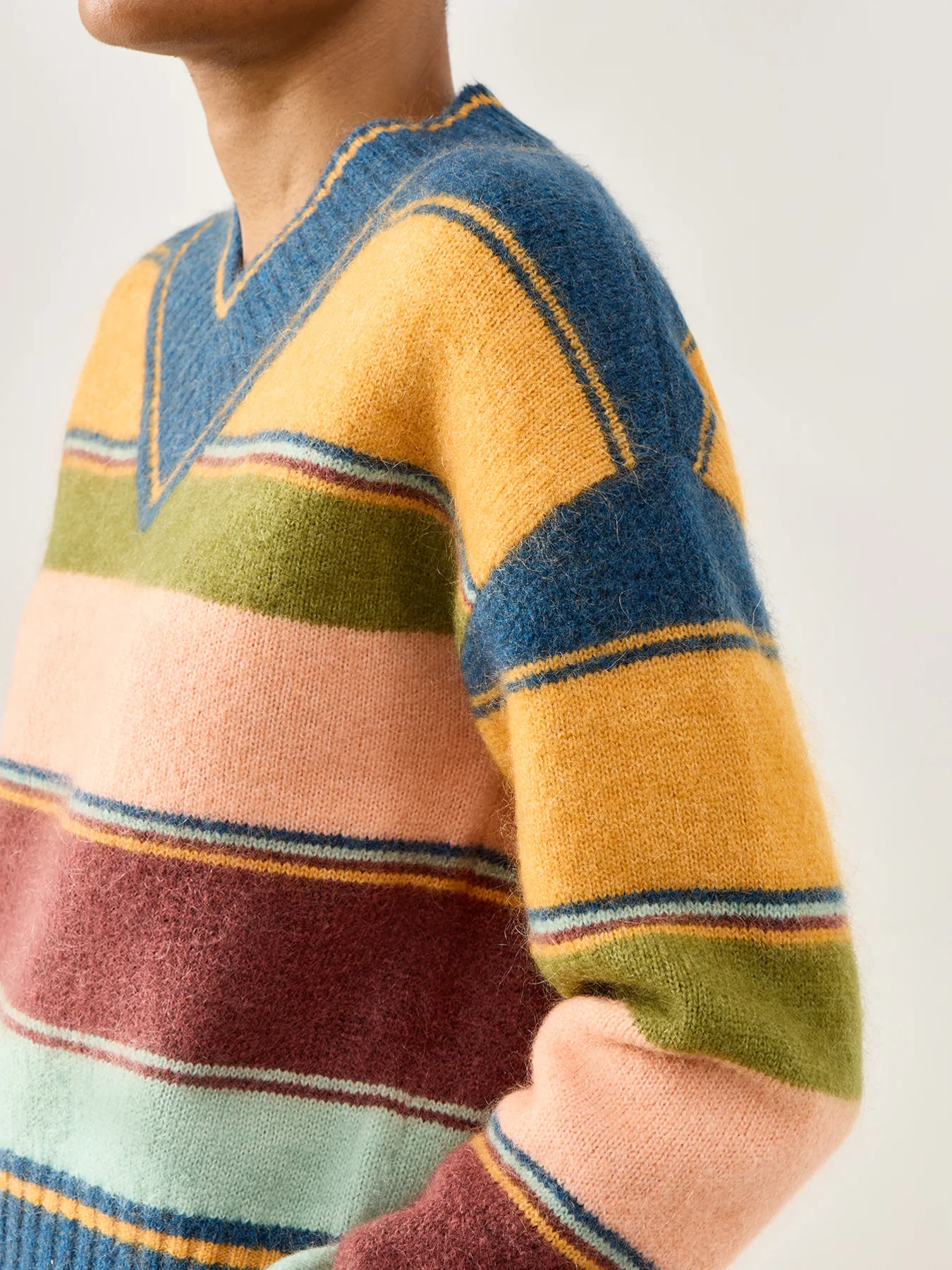 Dusk V Neck Knit - Image 3