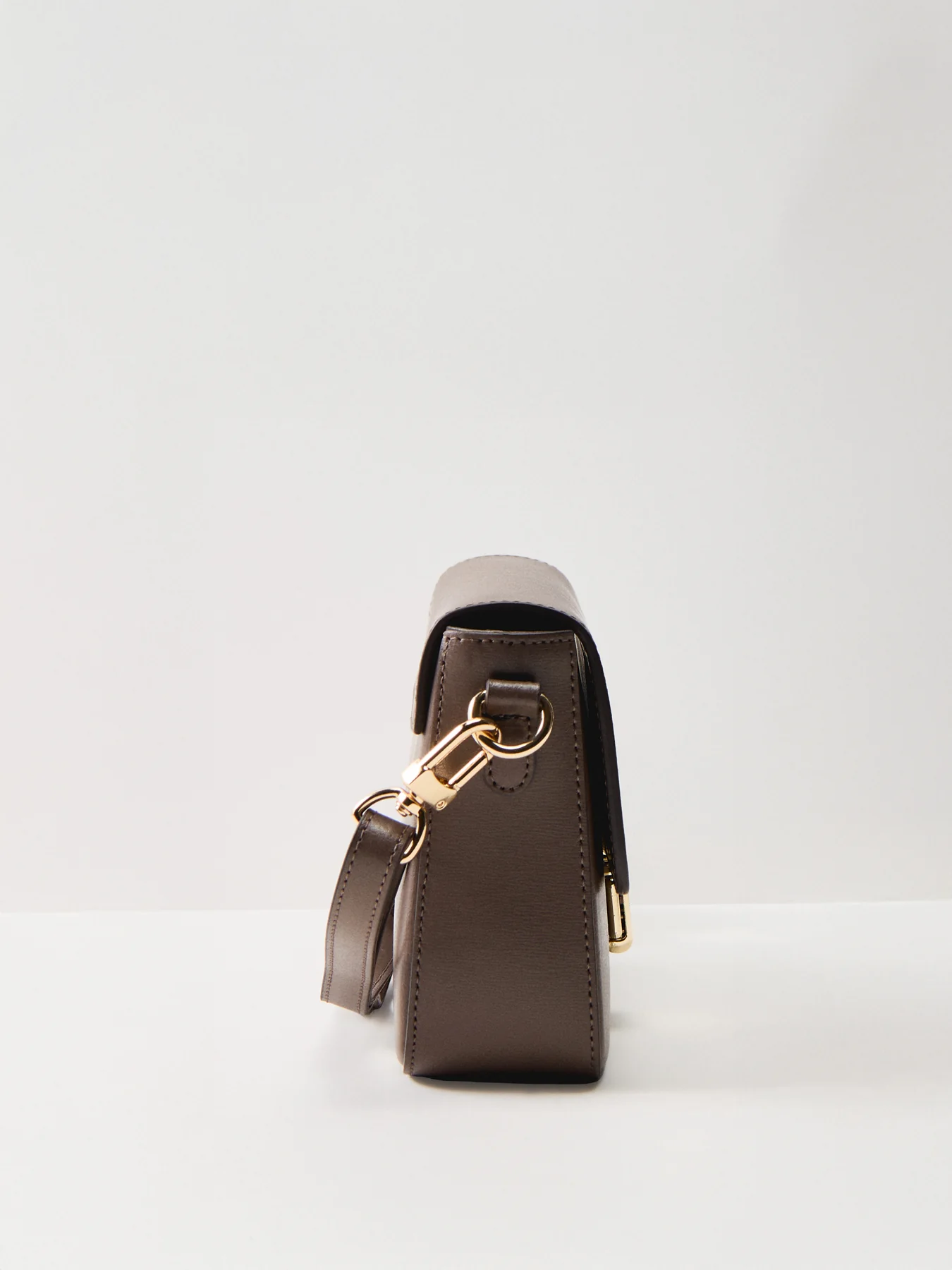 Flora Structured Leather Shoulder Bag Mink - Image 3