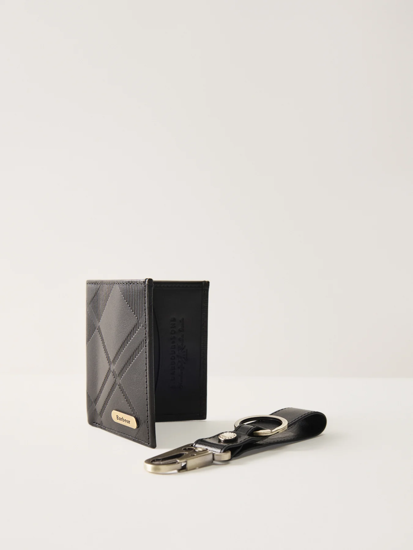 Barbour Brunton Leather Gift Set Black Tartan Emboss - Image 2