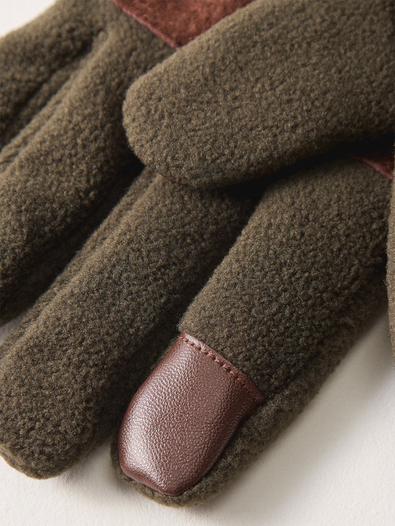 Barbour Coalford Gloves Olive - Image 2