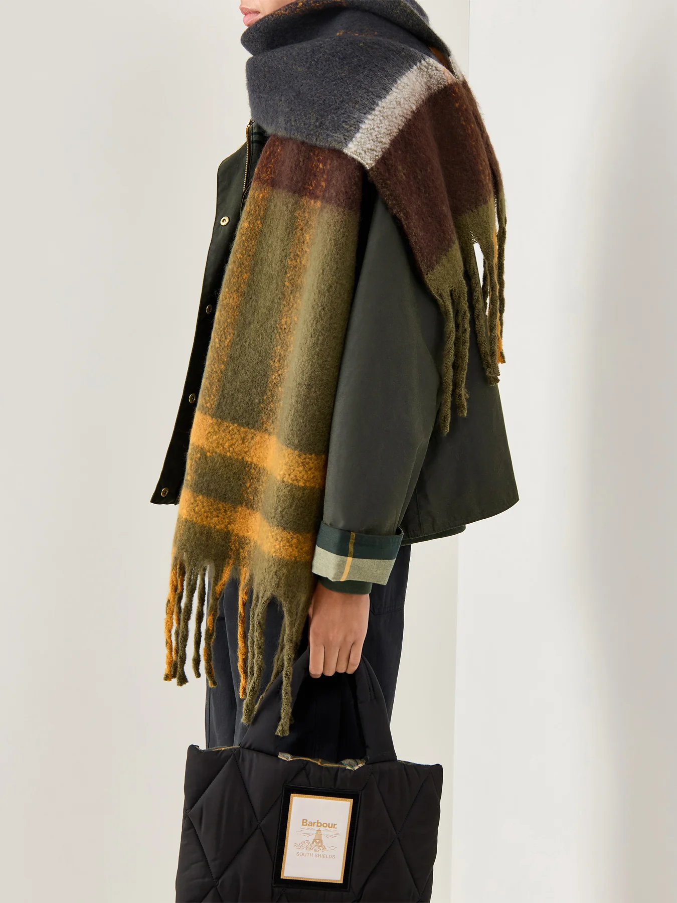 Isla Tartan Boucle Scarf Blue - Image 2