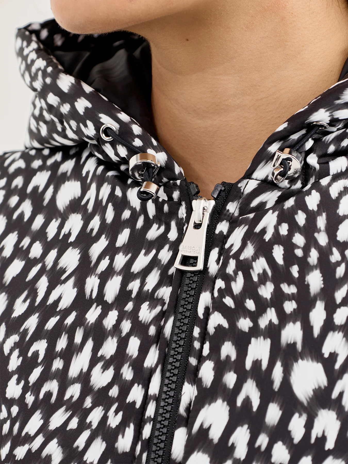 Calista Printed Gilet - Image 3