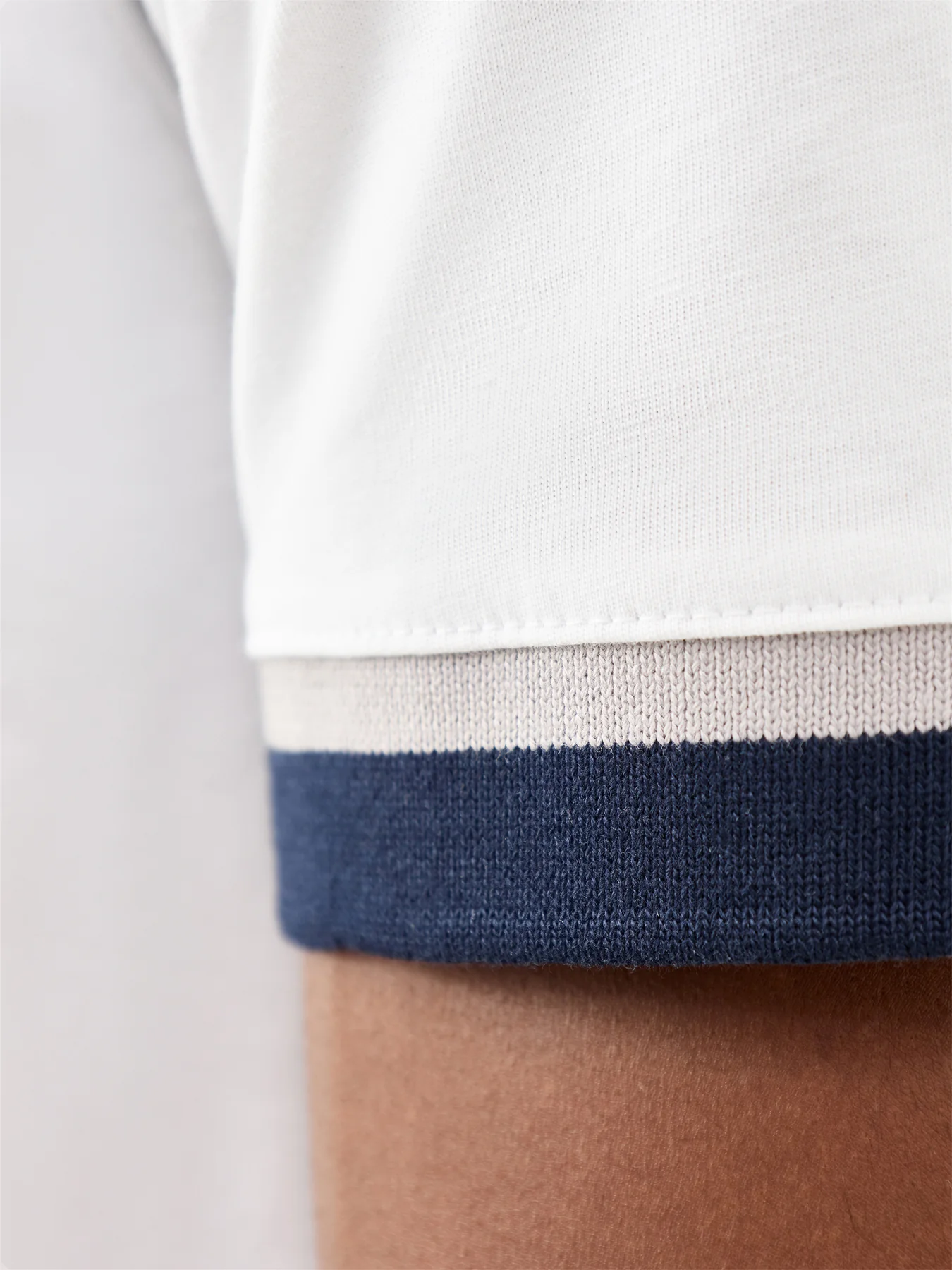 Deep Cuff Evan Tipped T-Shirt White - Image 3