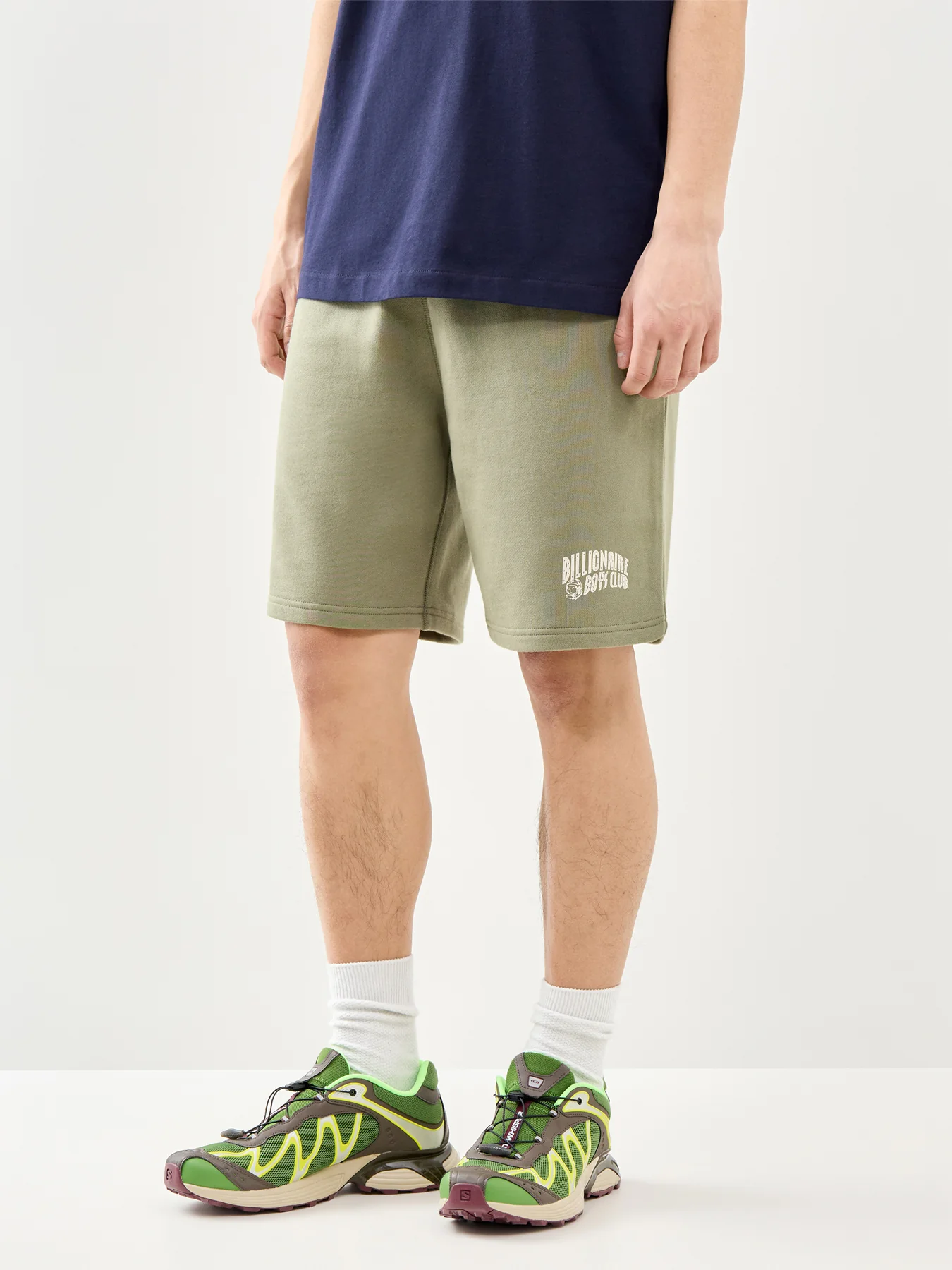Small Arch Logo Shorts Olive - Image 4