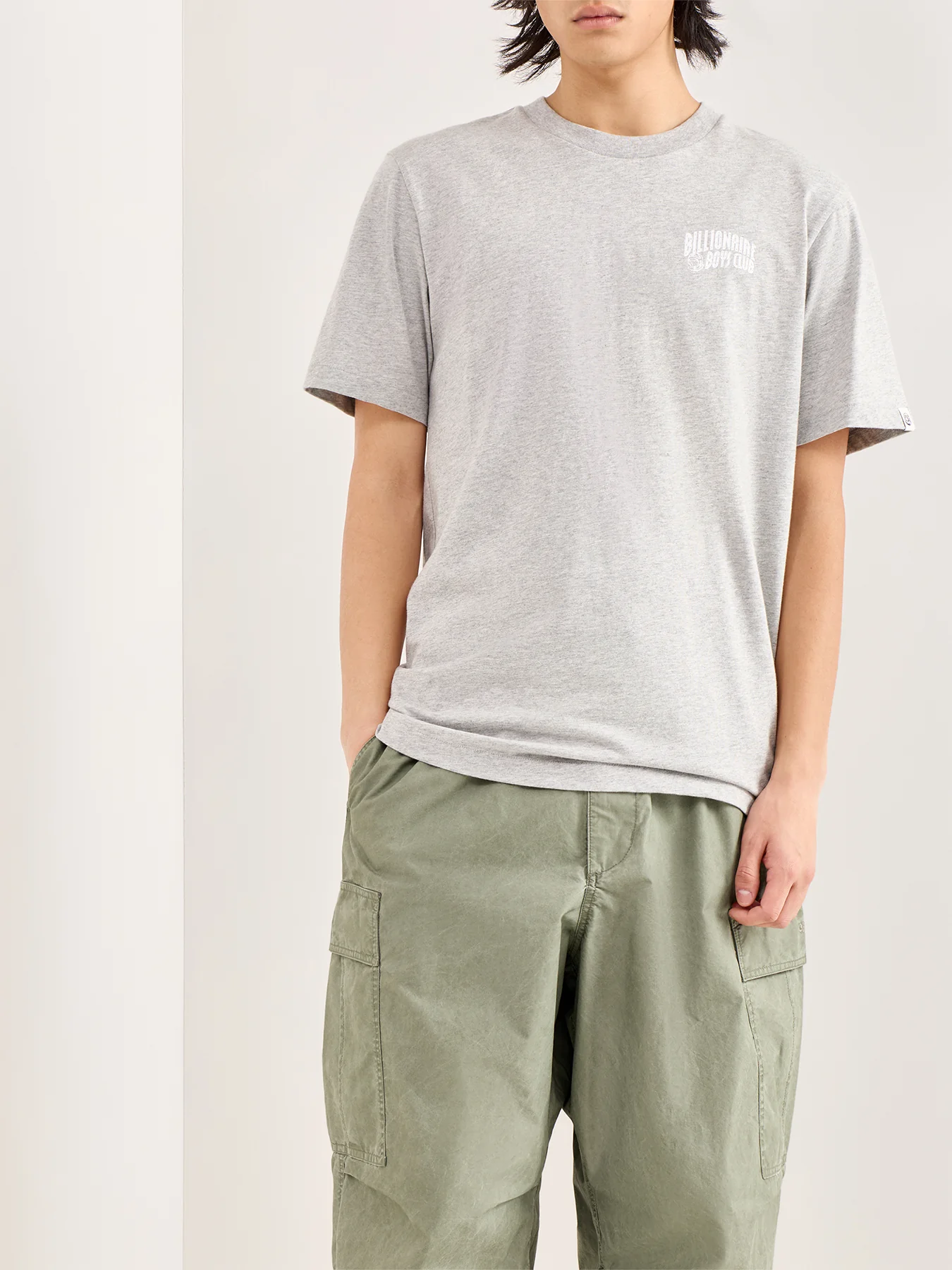 Small Arch Logo T-Shirt Grey - Image 4