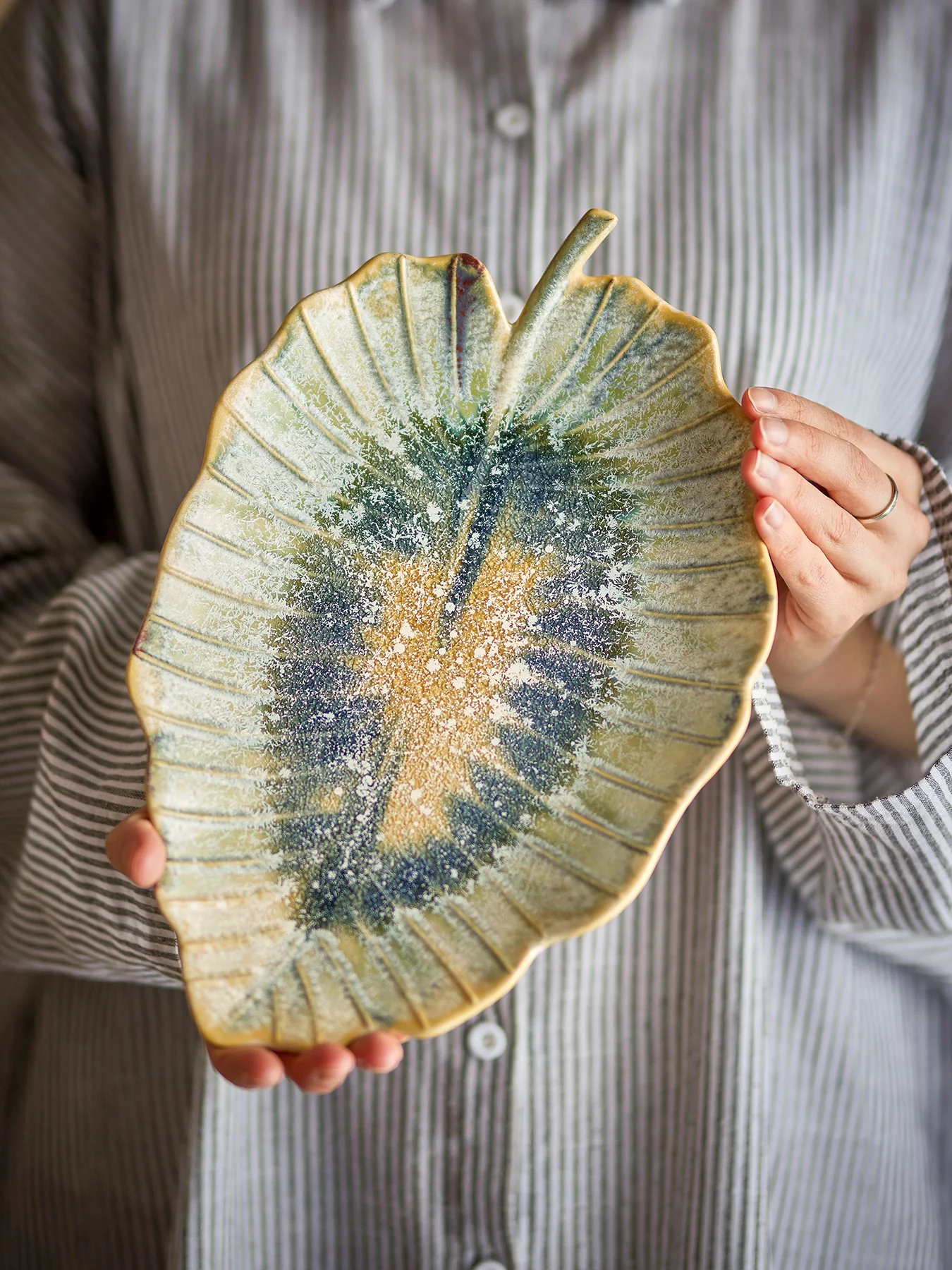 Dorreen Serving Plate Blue - Image 4