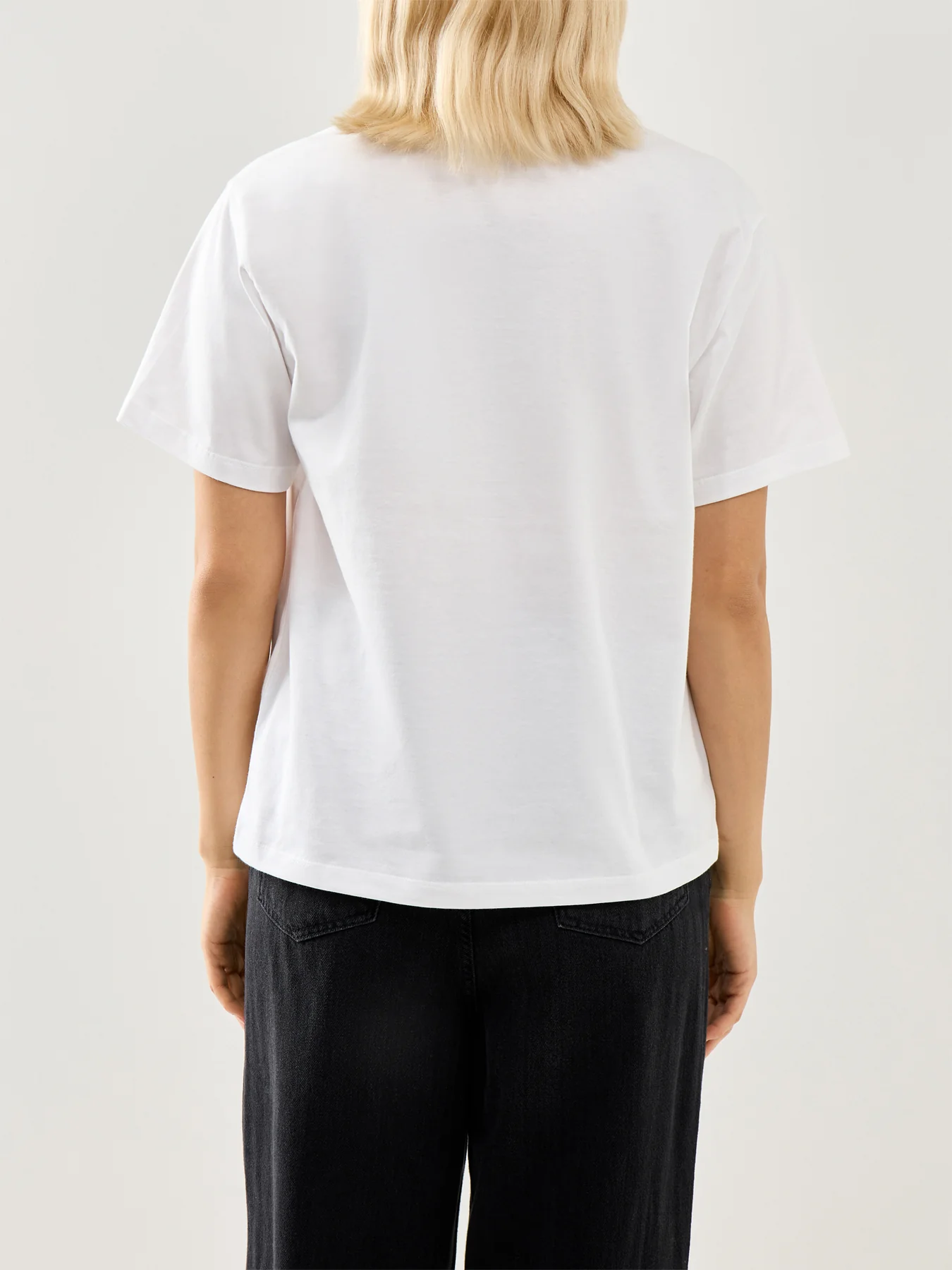 Short Sleeve Heart Patch T-Shirt White - Image 5