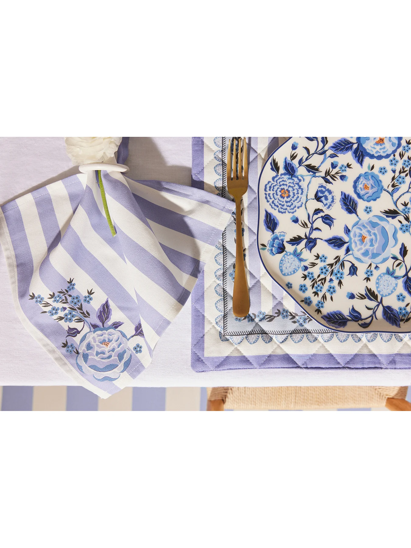 Strawberry Garden Blue 2 Pack Placemats - Image 3