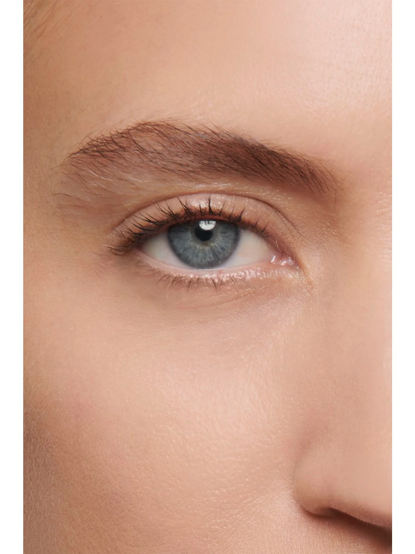 Les Beiges Serum Concealer - Image 19
