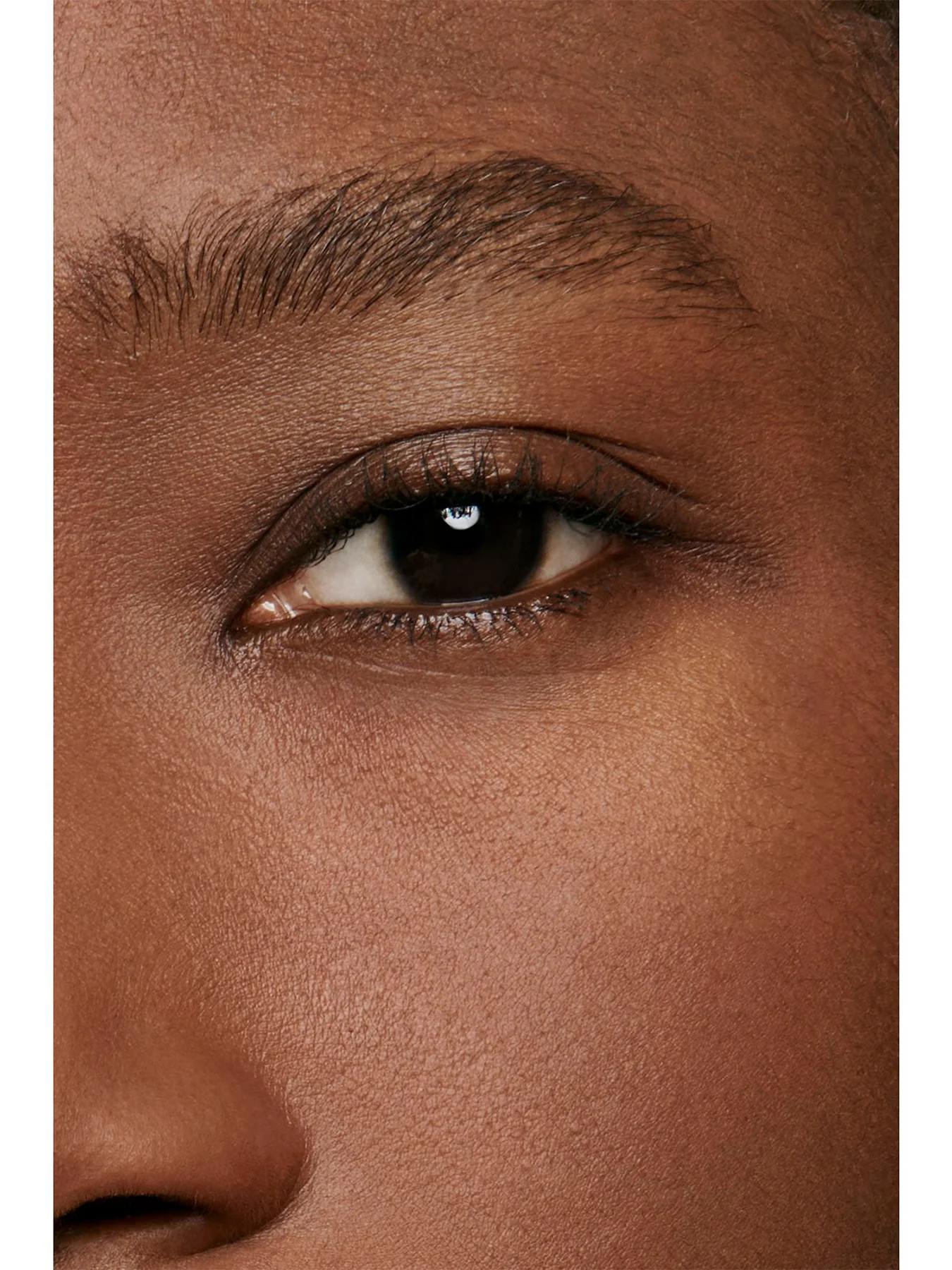 Les Beiges Serum Concealer - Image 59