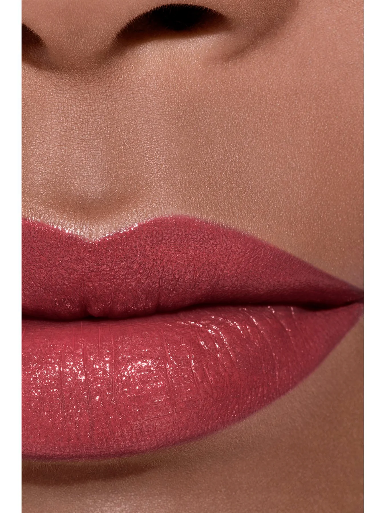 Rouge Coco Baume Hydrating Lip Balm - Image 40
