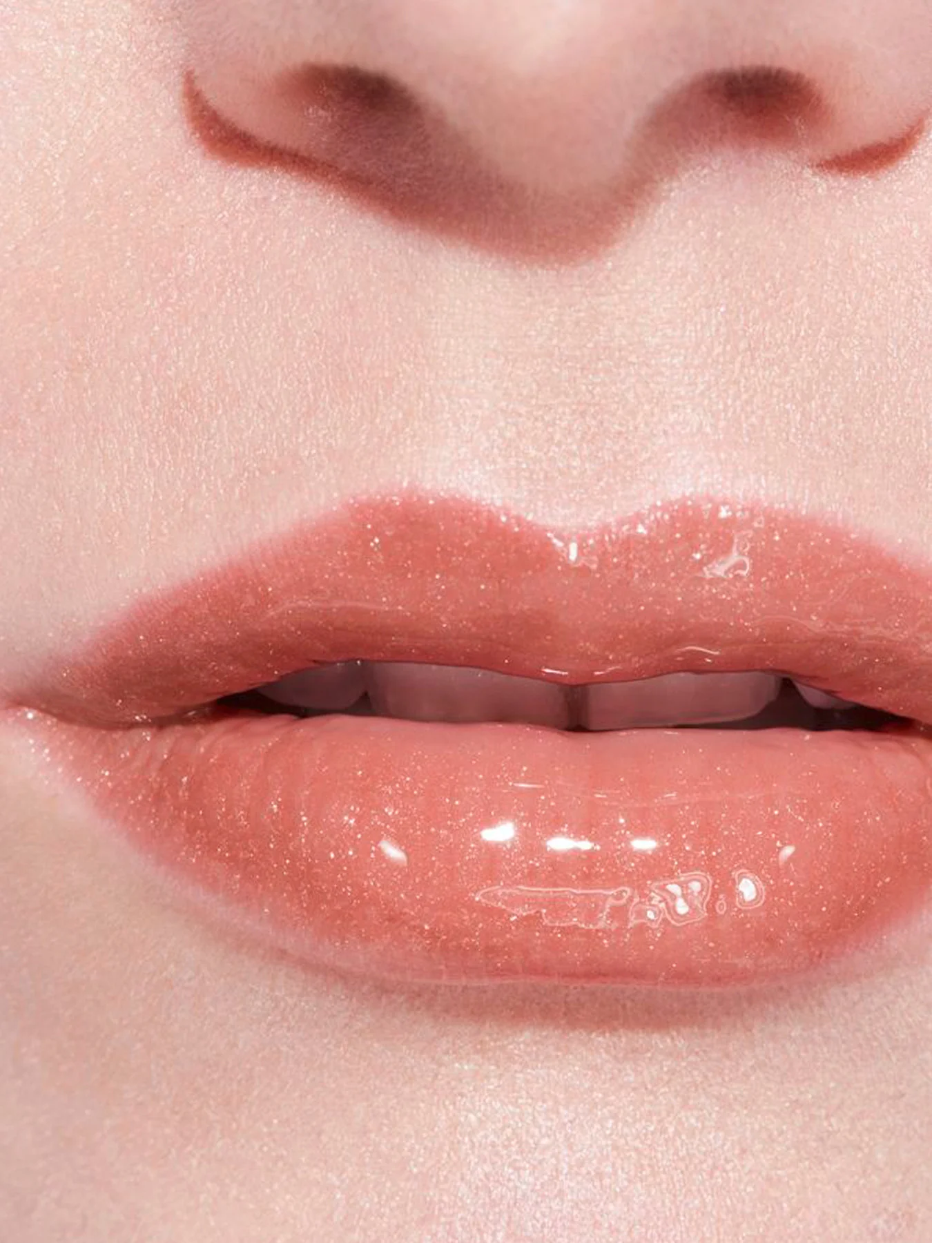 ROUGE COCO GLOSS Moisturising Glossimer - Image 4