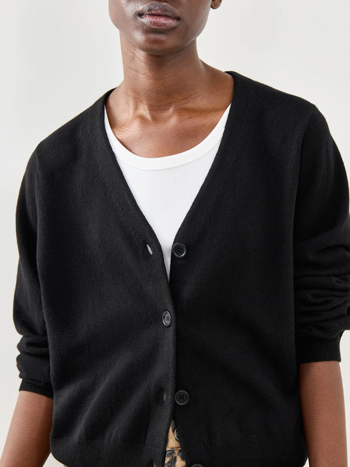 Cropped Boxy Cardigan Black - Image 3