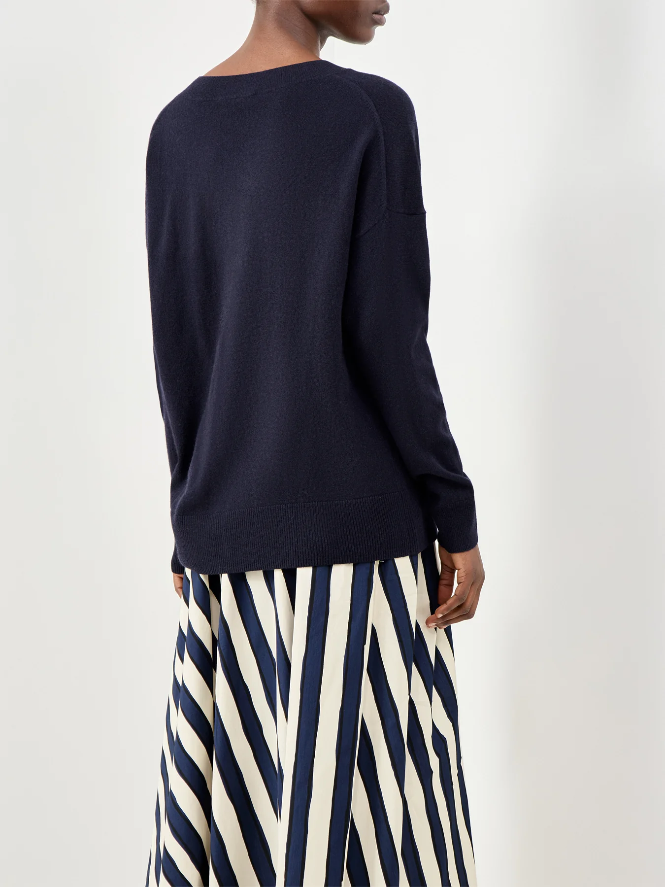 Wide Slouchy Jumper Navy - Image 5