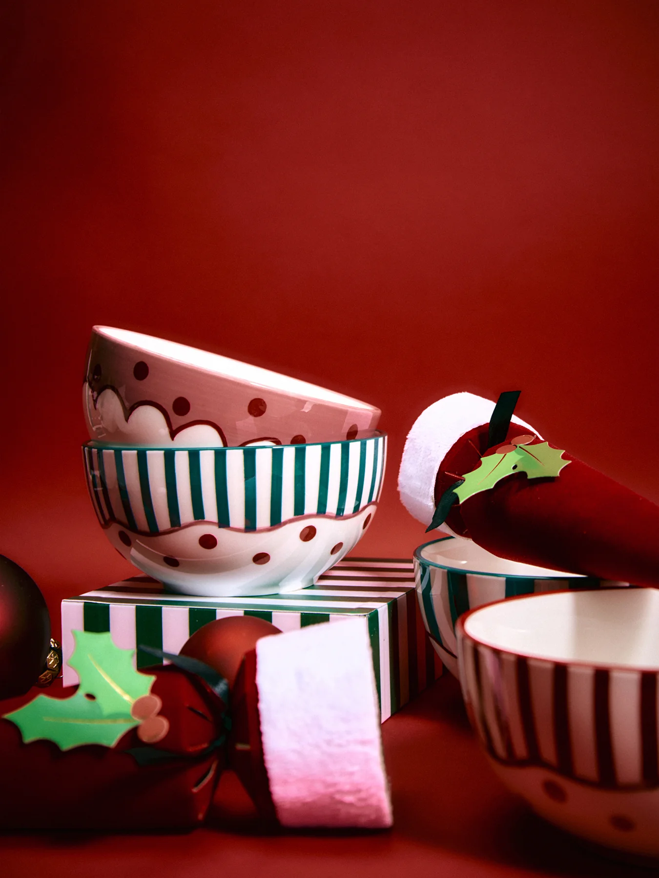 4 Piece Set of Christmas Porcelain Bowls - Image 2