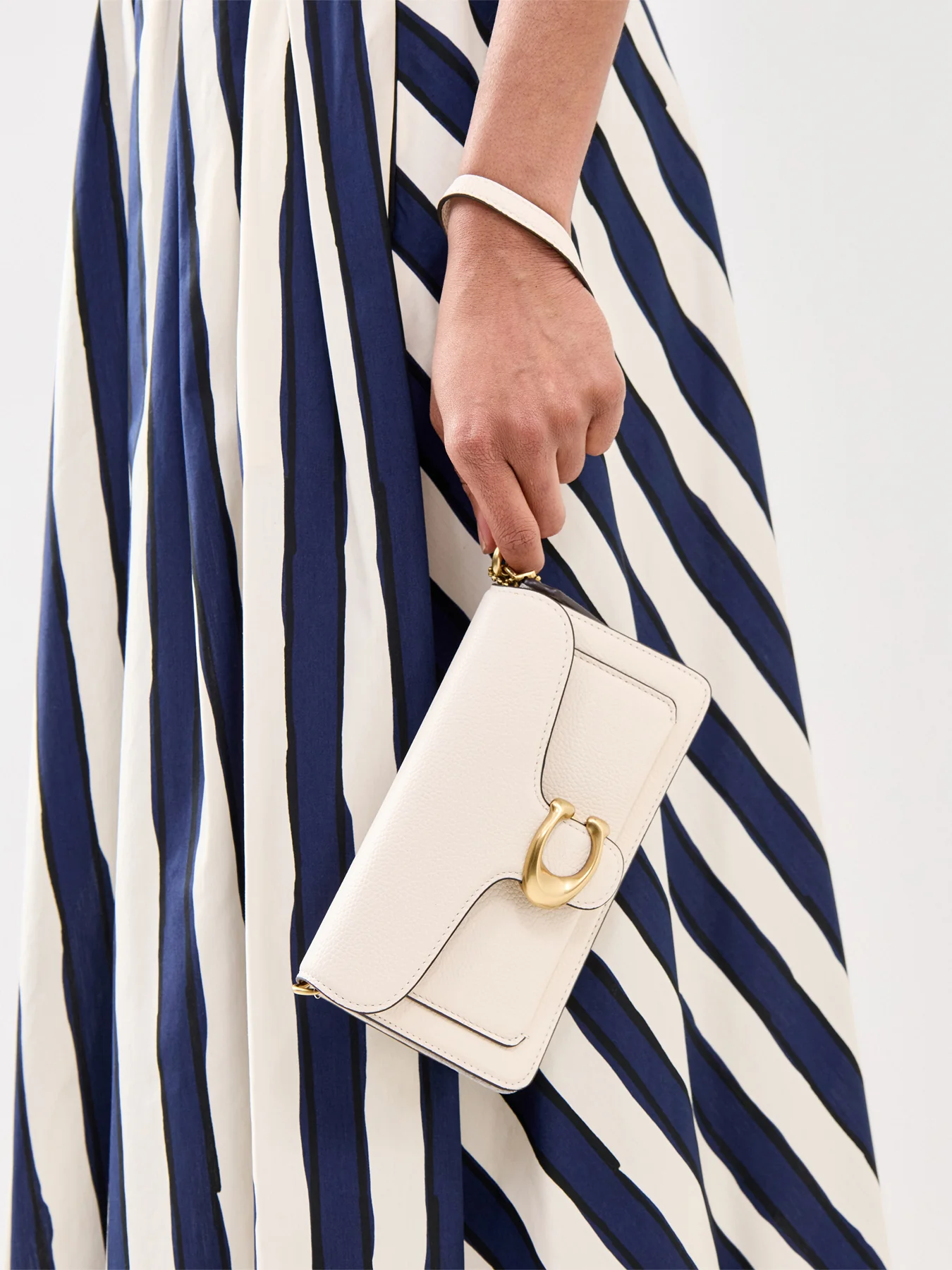 Leather Tabby Shoulder Bag 19 White - Image 2