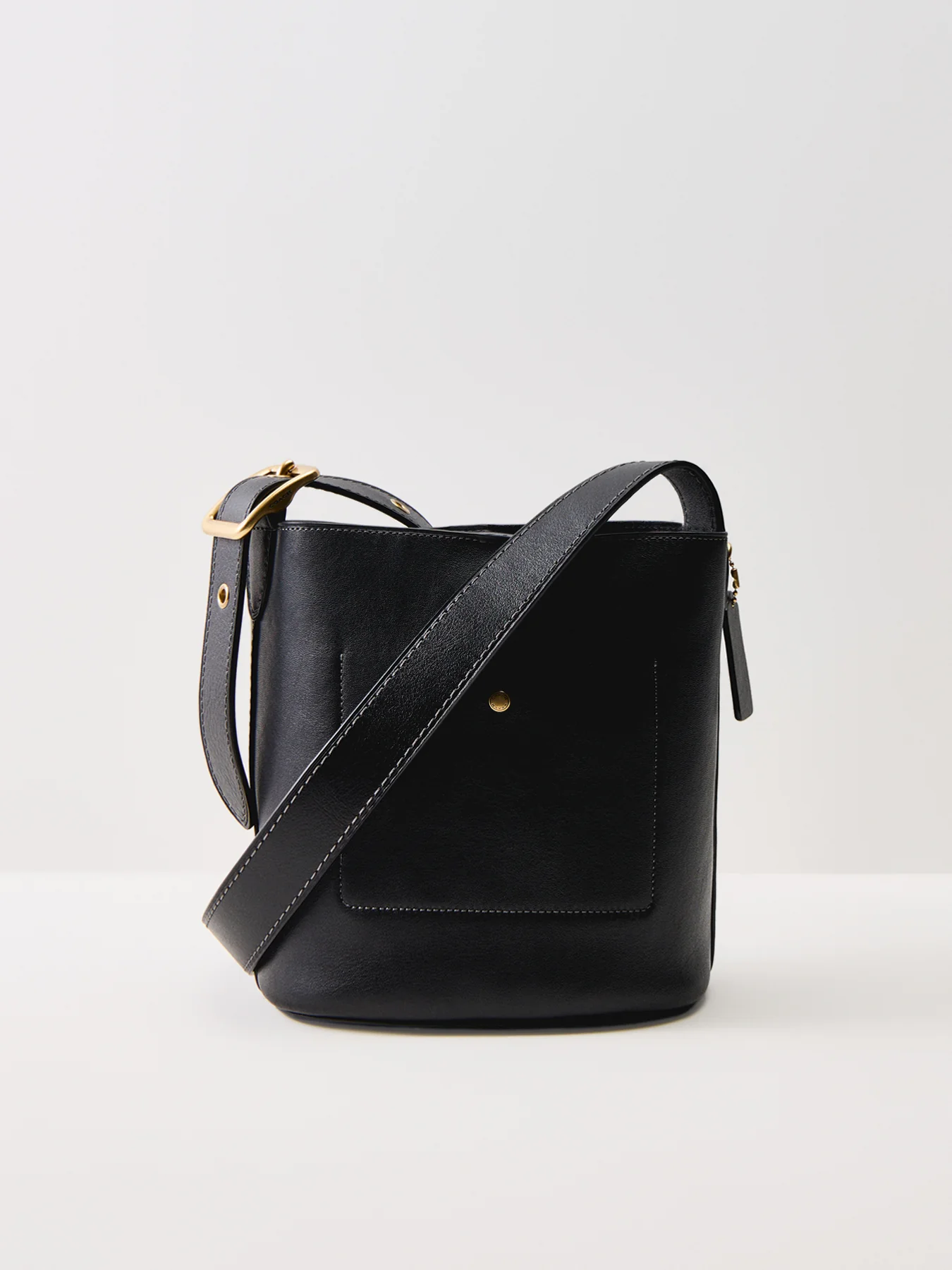Natural Grain Leather Bucket Bag Black - Image 3