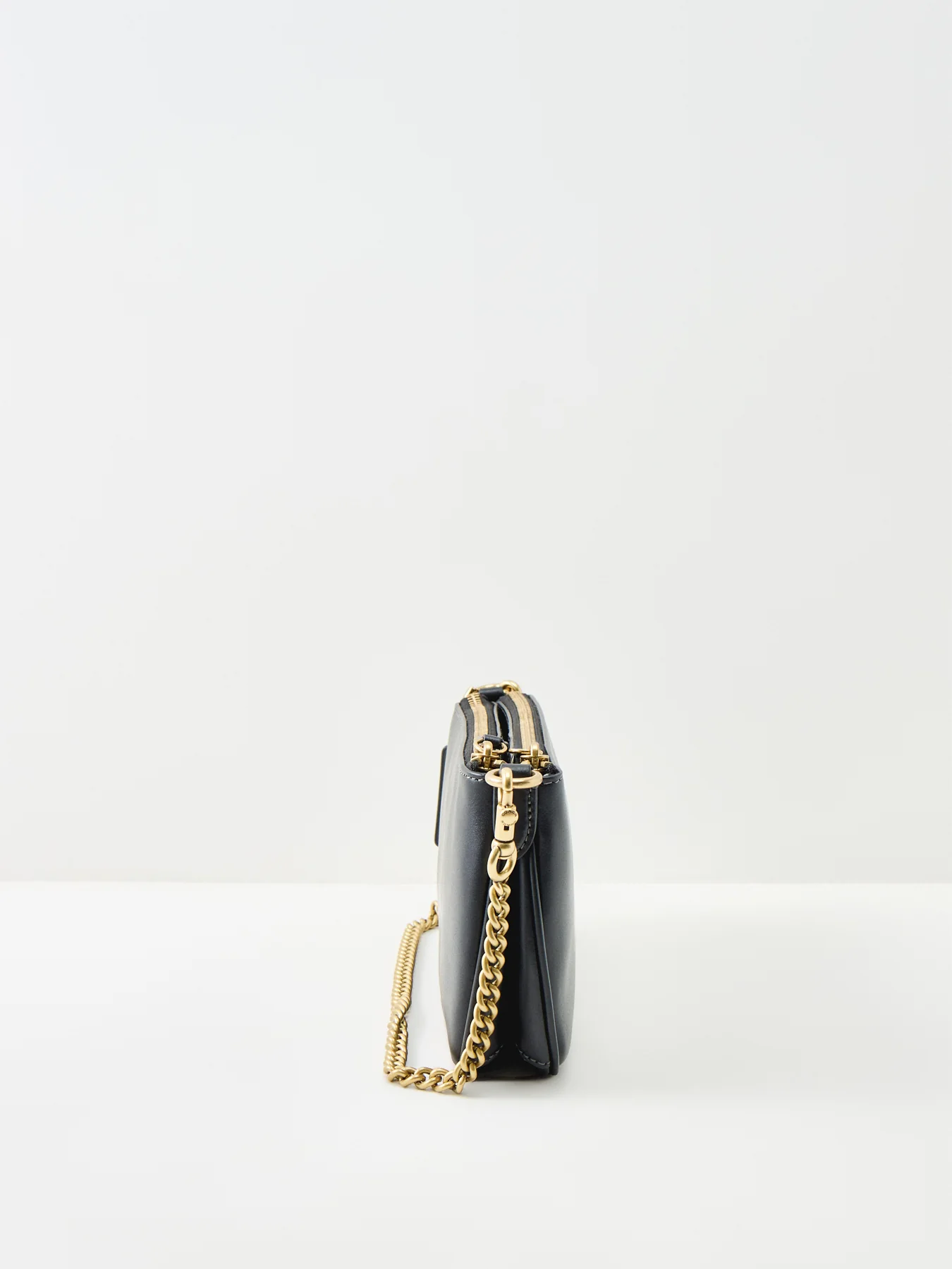 Audrey Leather Crossbody Bag Black - Image 4