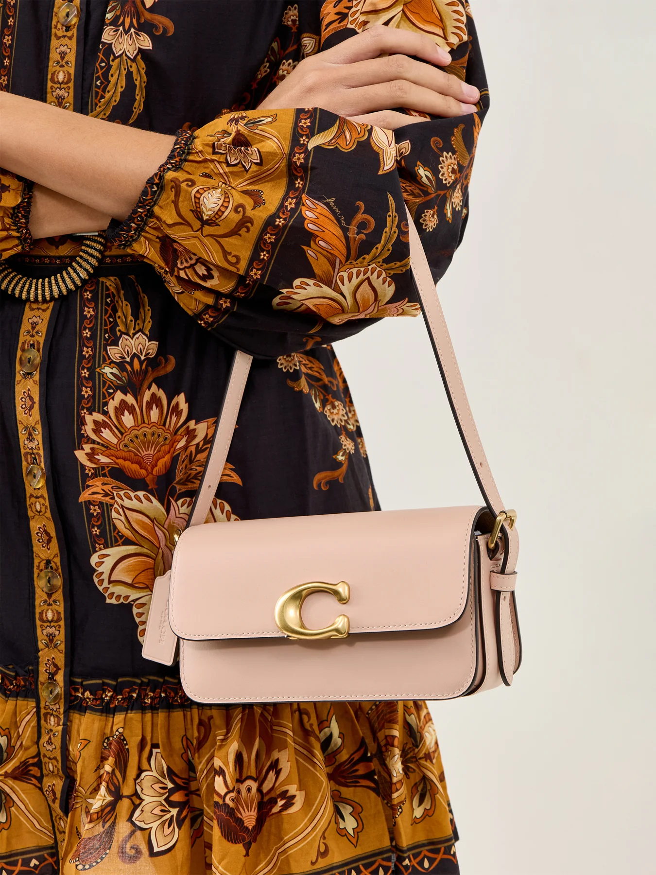 Refined Calf Leather Zoe Shoulder Bag Cream - Image 2