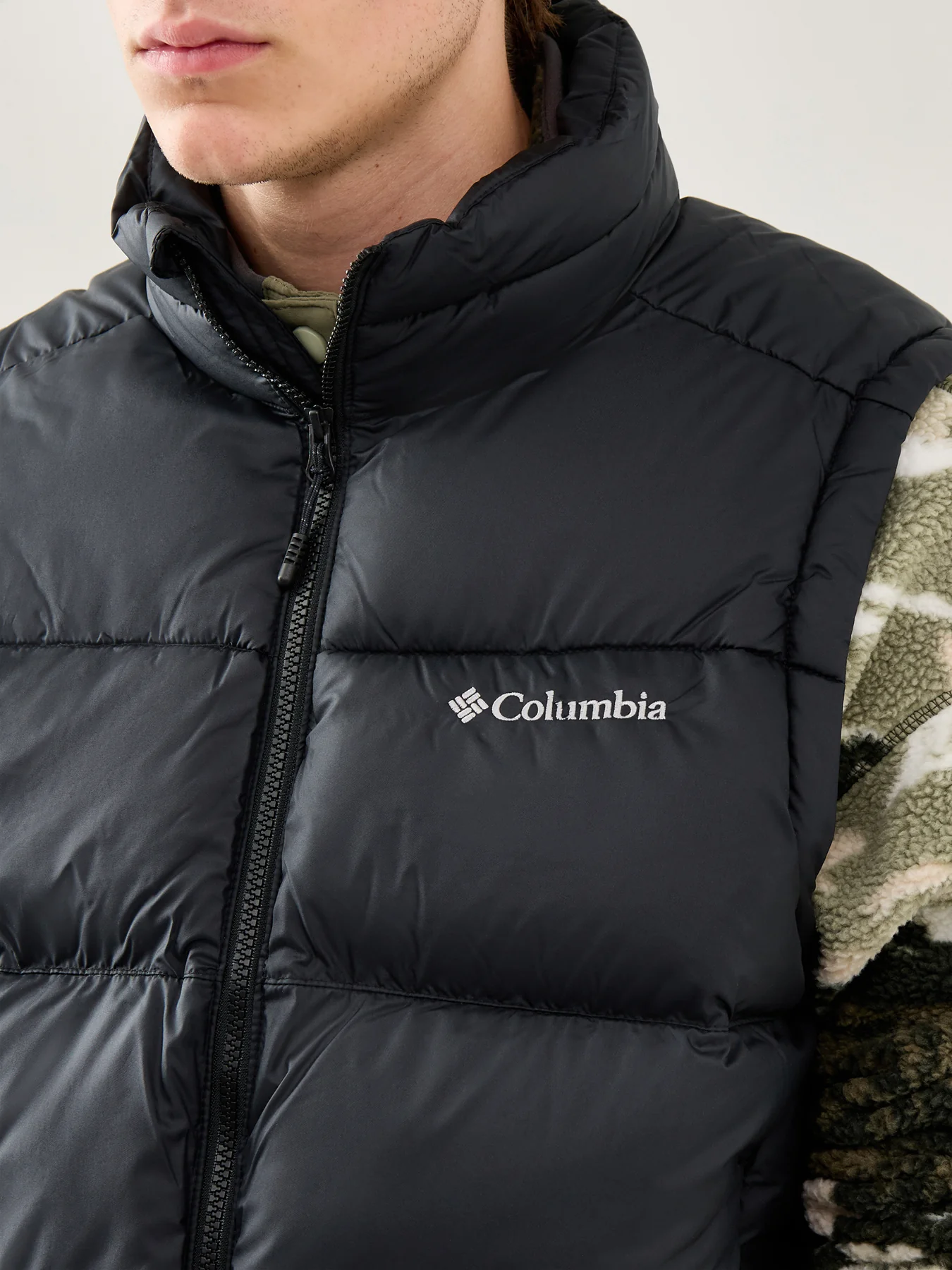 M Pike Lake II Vest-Black - Image 3