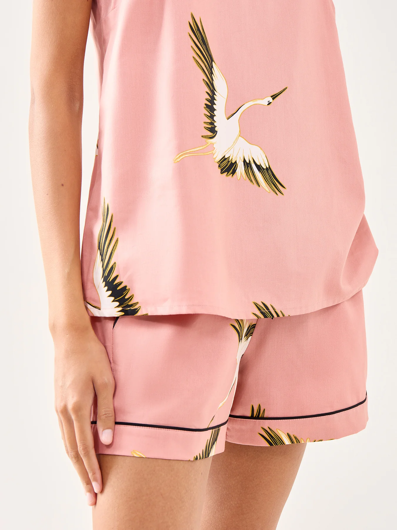 Crane Bird Cotton Shorts Pink - Image 4
