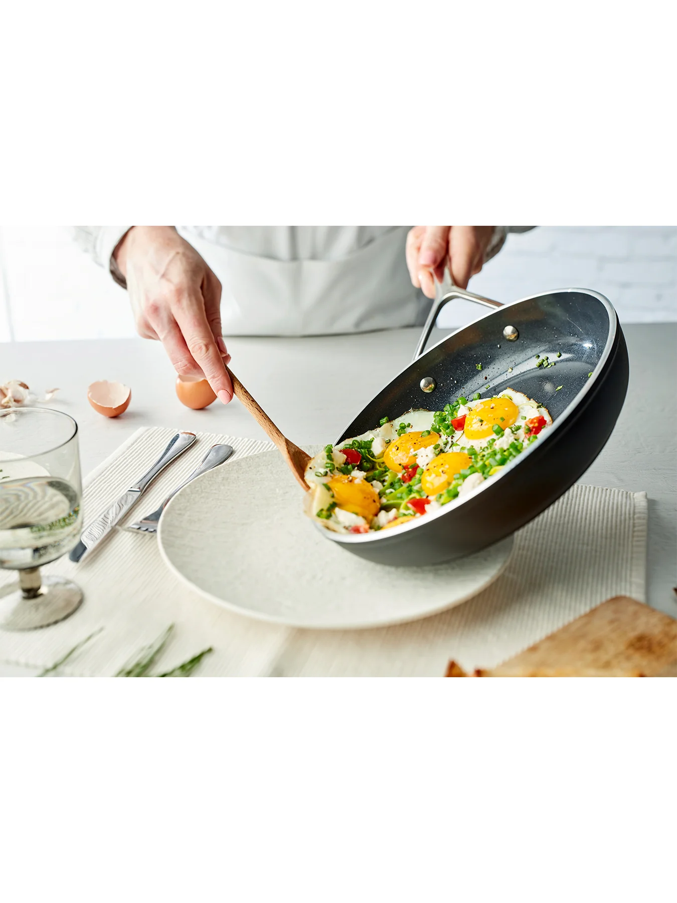 Alu Pro 5 Fry Pan 26cm Ceraforce - Image 3