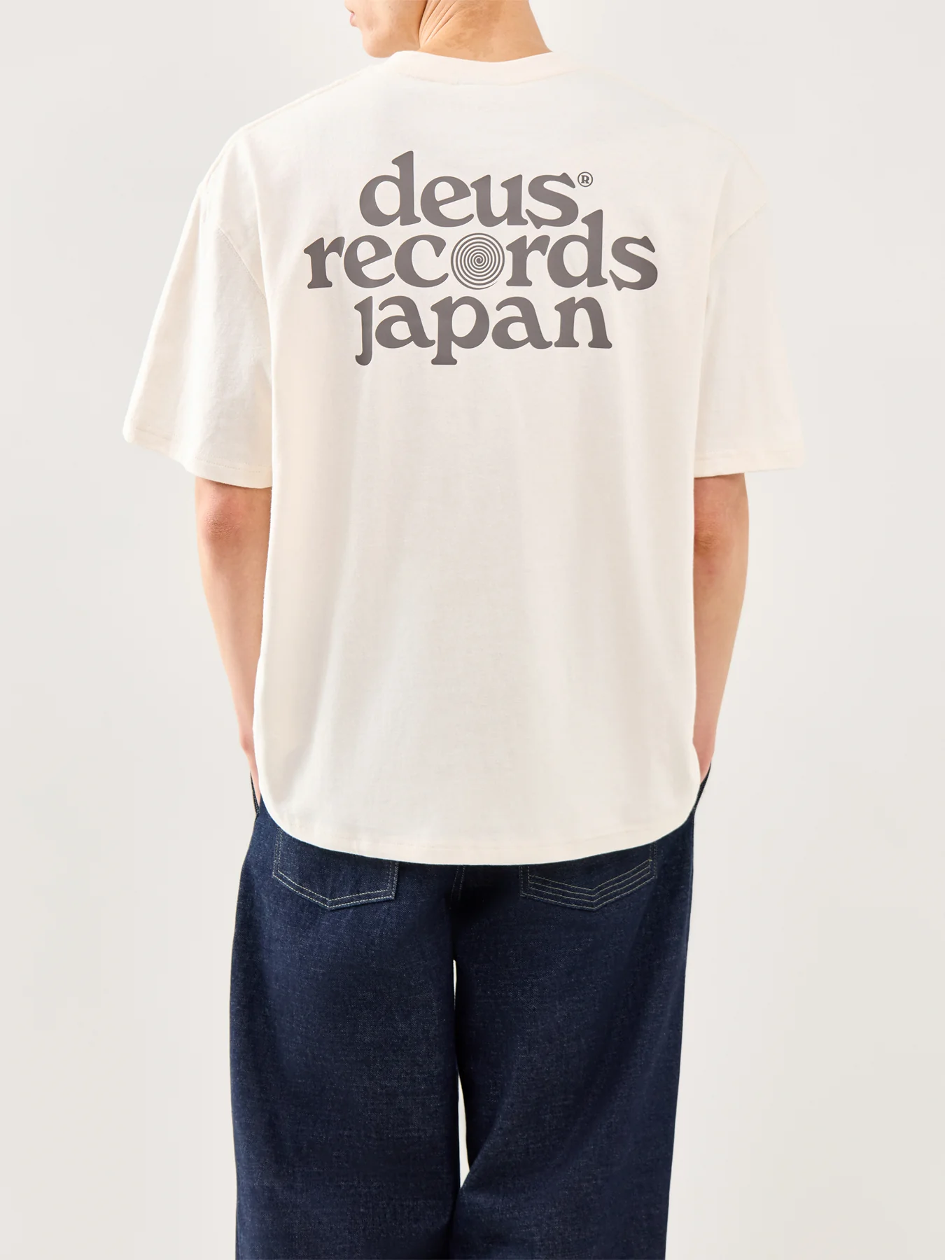 Strata T-Shirt Cream - Image 5