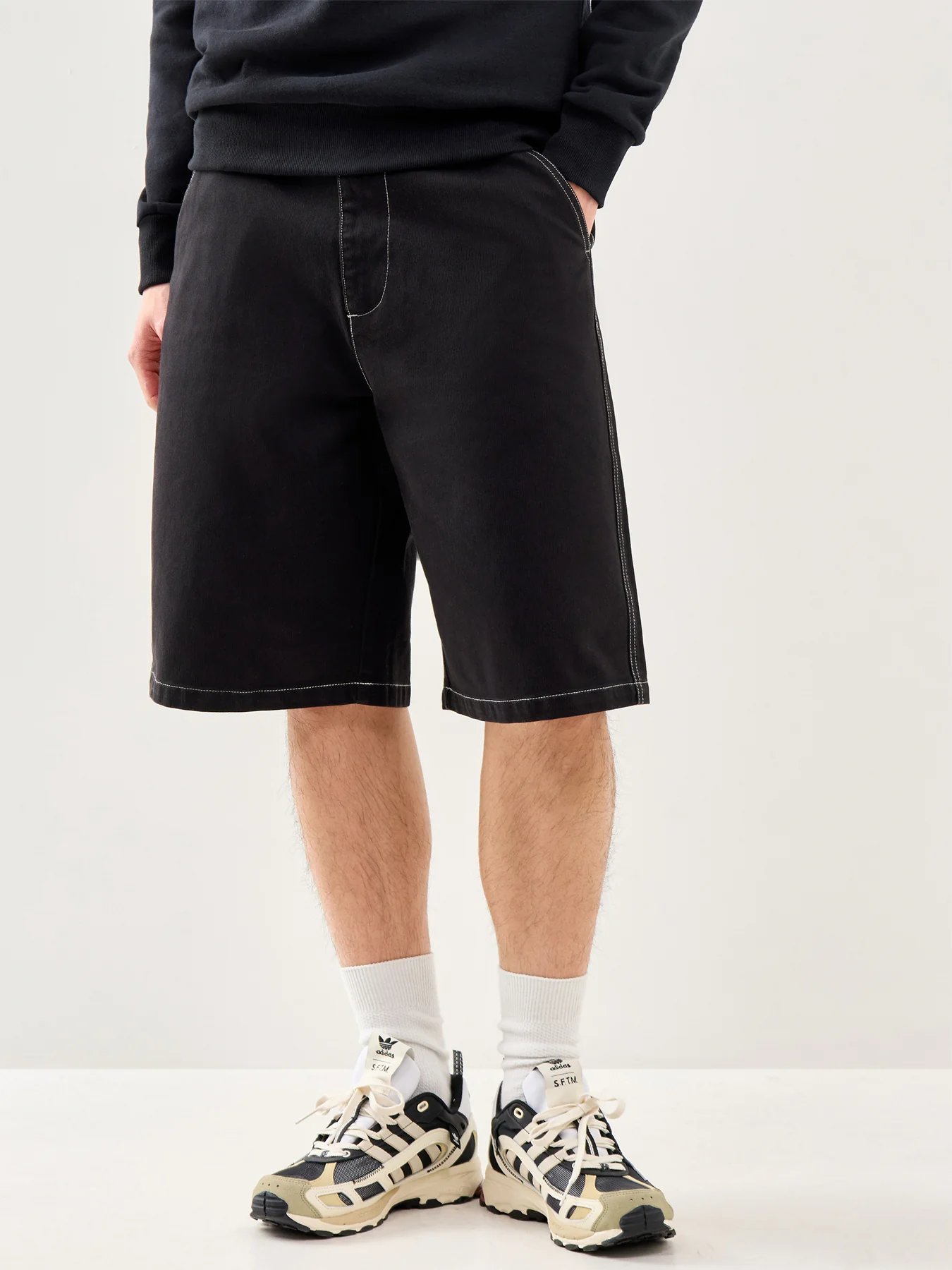 Cotton Walk Shorts Black - Image 4