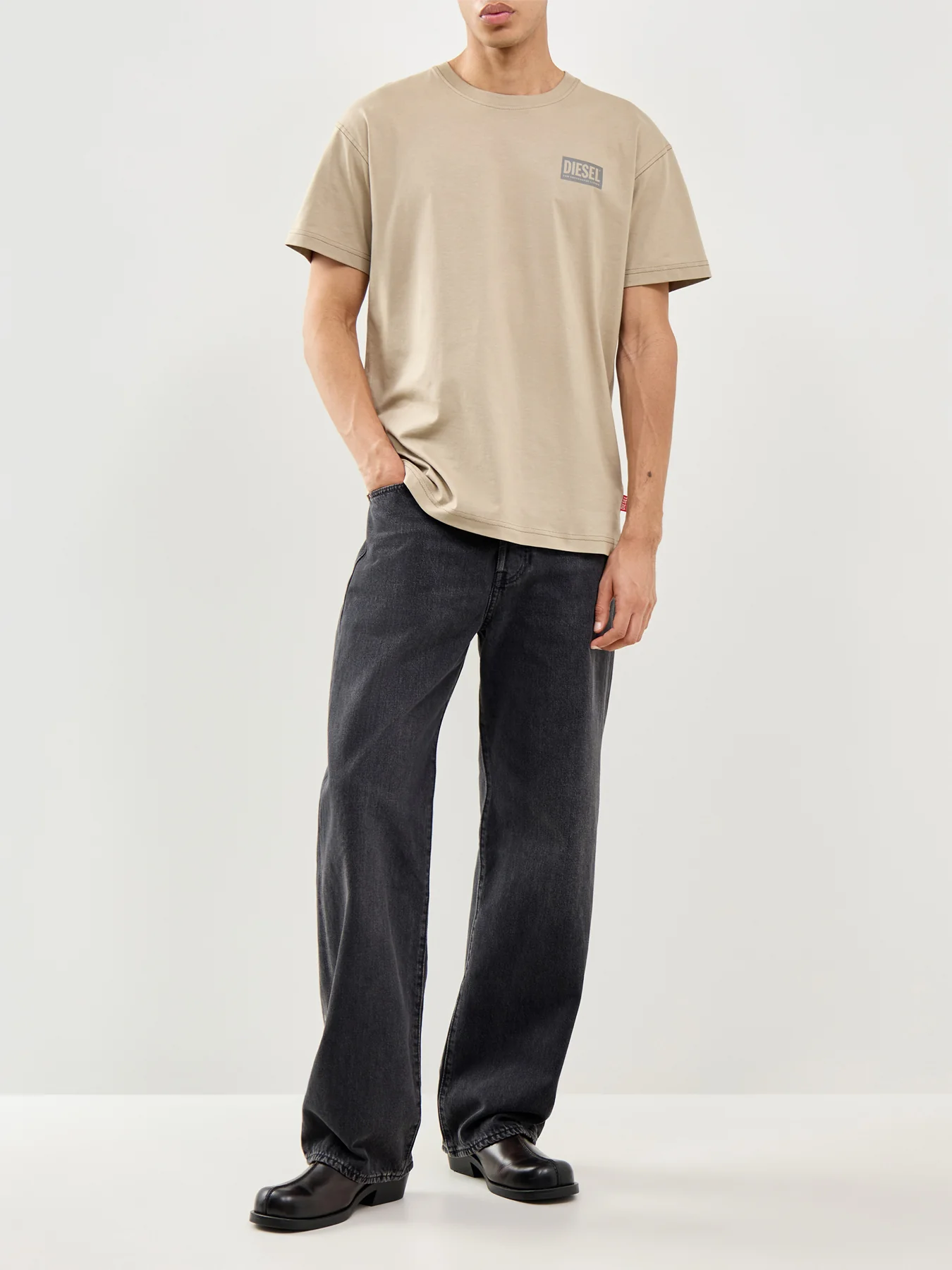T-Norm-V13 Logo T-Shirt Beige - Image 2