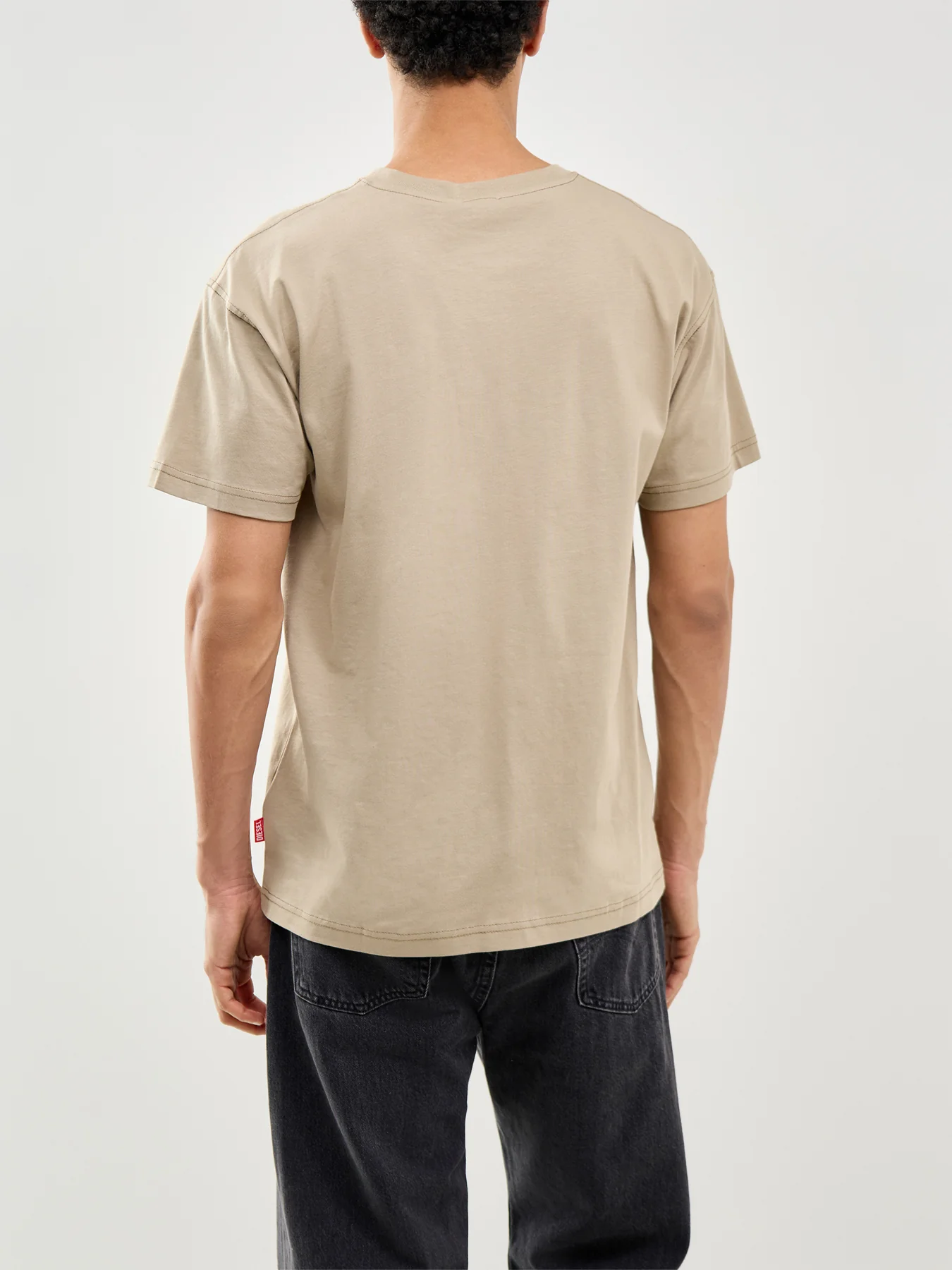 T-Norm-V13 Logo T-Shirt Beige - Image 5