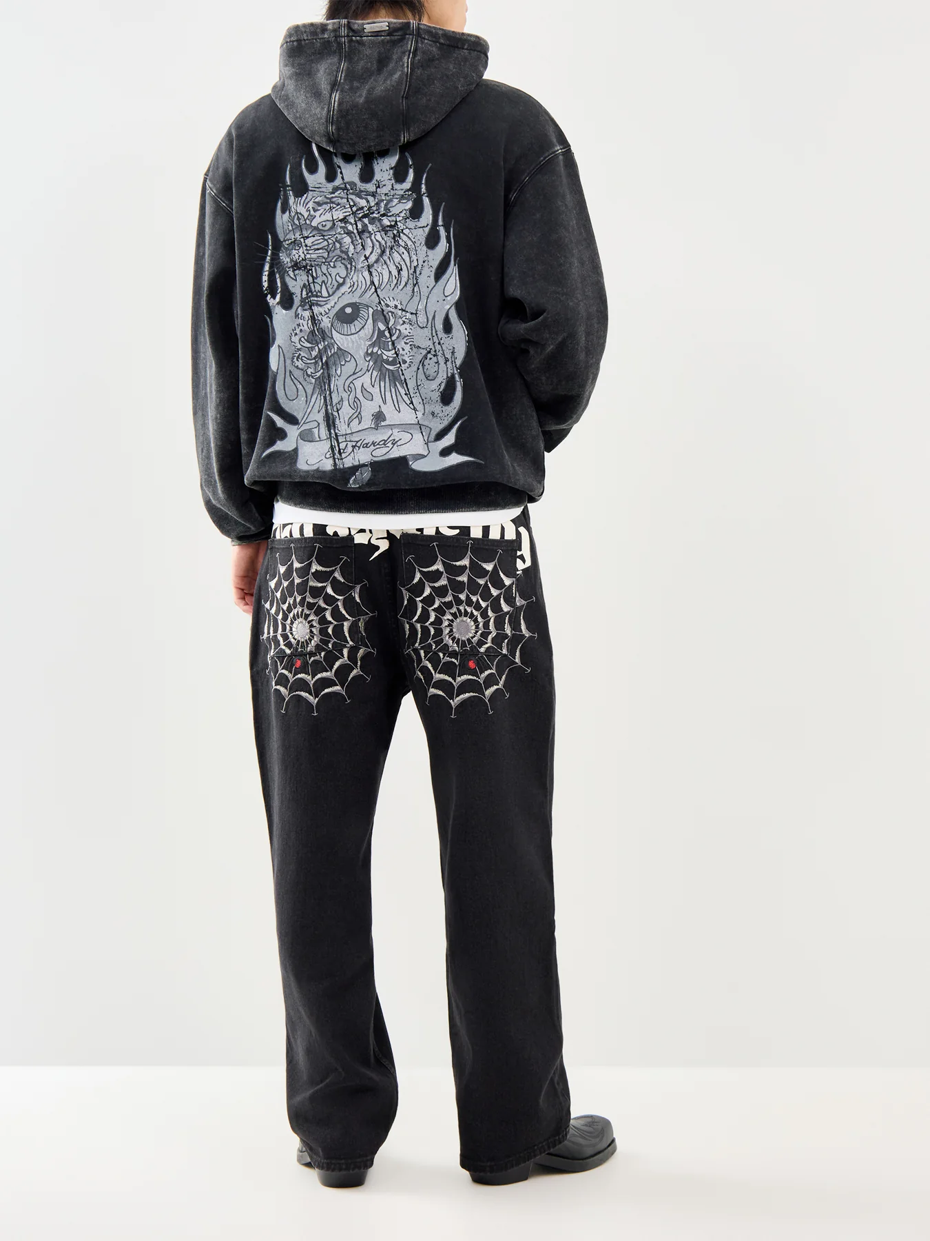 Flaming Tiger Relaxed Hoodie Black - Image 2