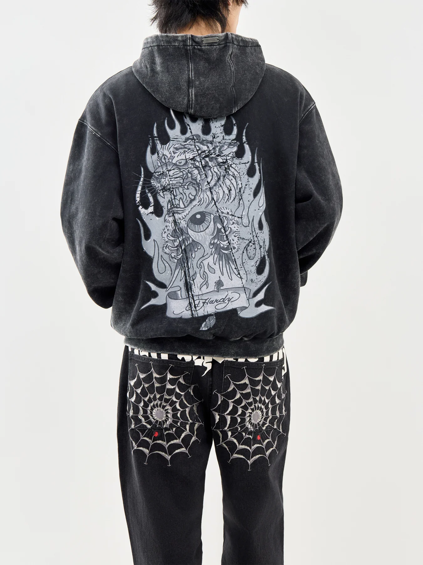 Flaming Tiger Relaxed Hoodie Black - Image 5