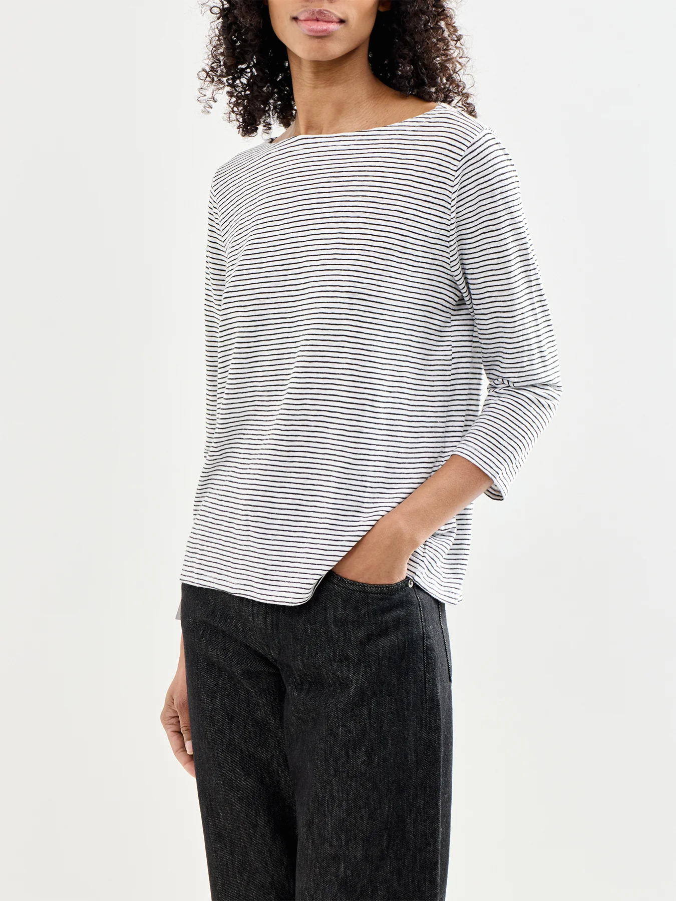 Bateau Neck Slim Top White Black - Image 4