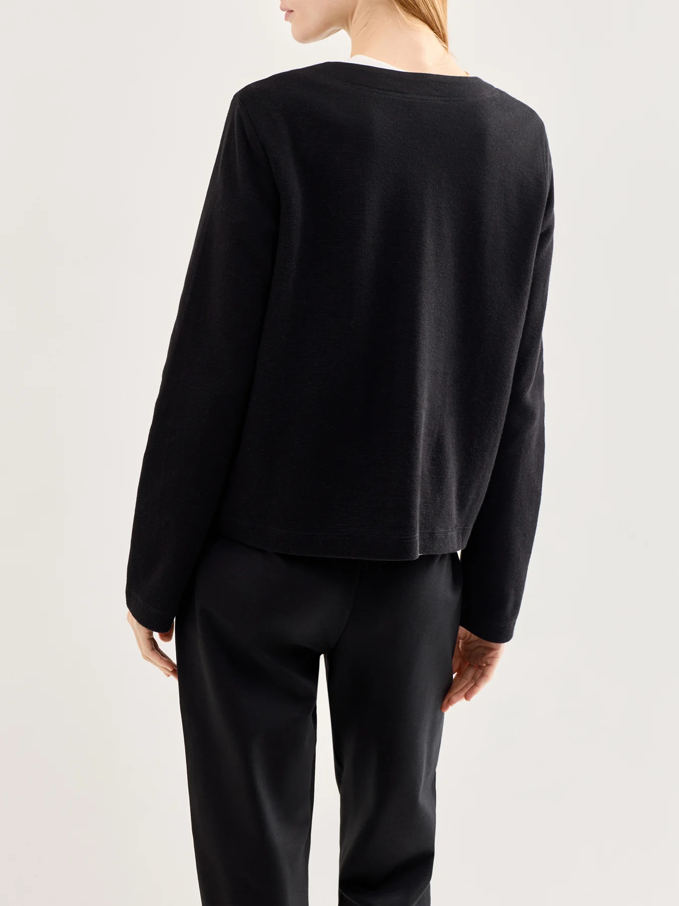 Short Round Neck Jacket Black - Image 5
