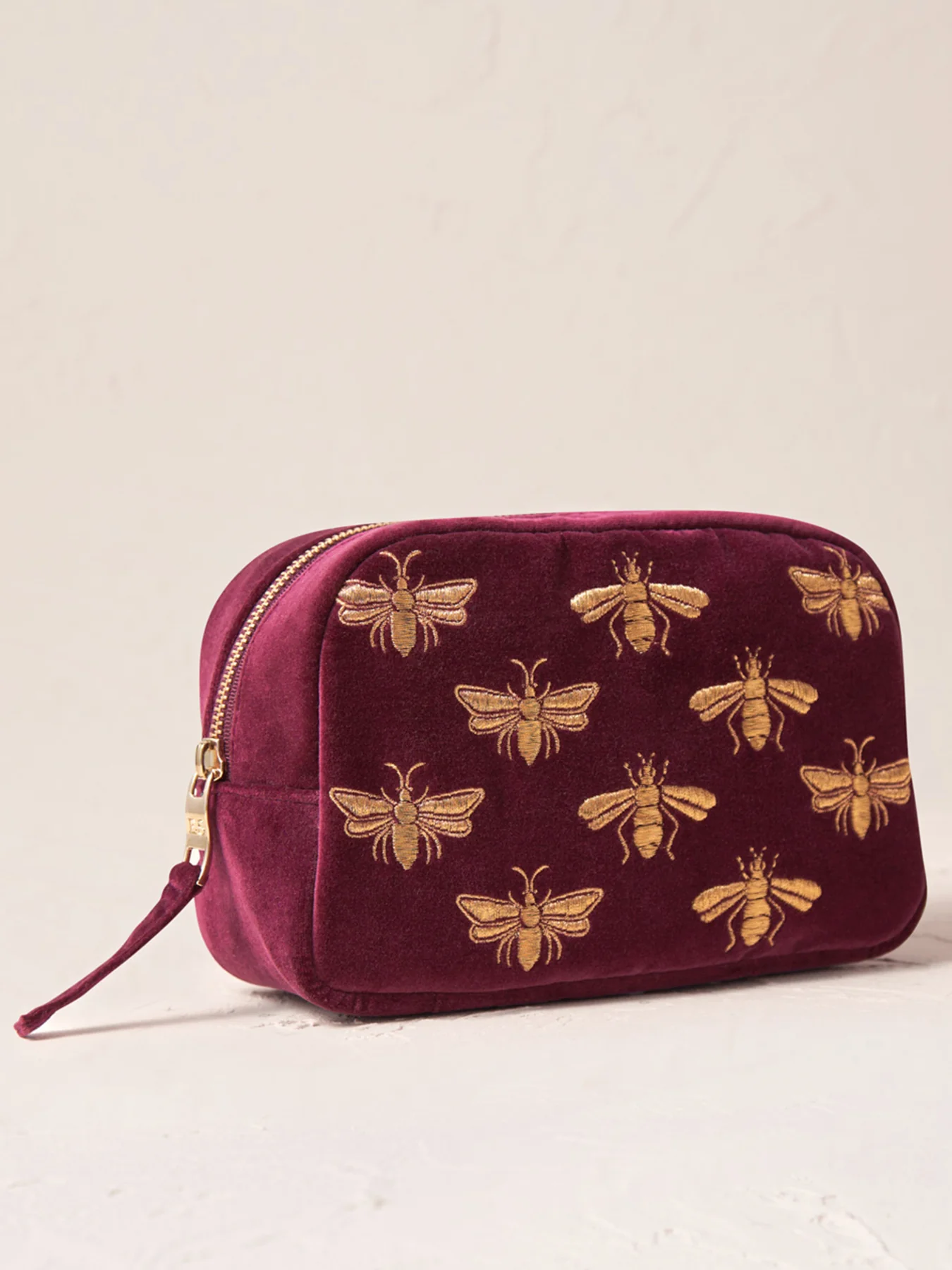 Honey Bee Velvet Make-Up Bag Plum - Image 2
