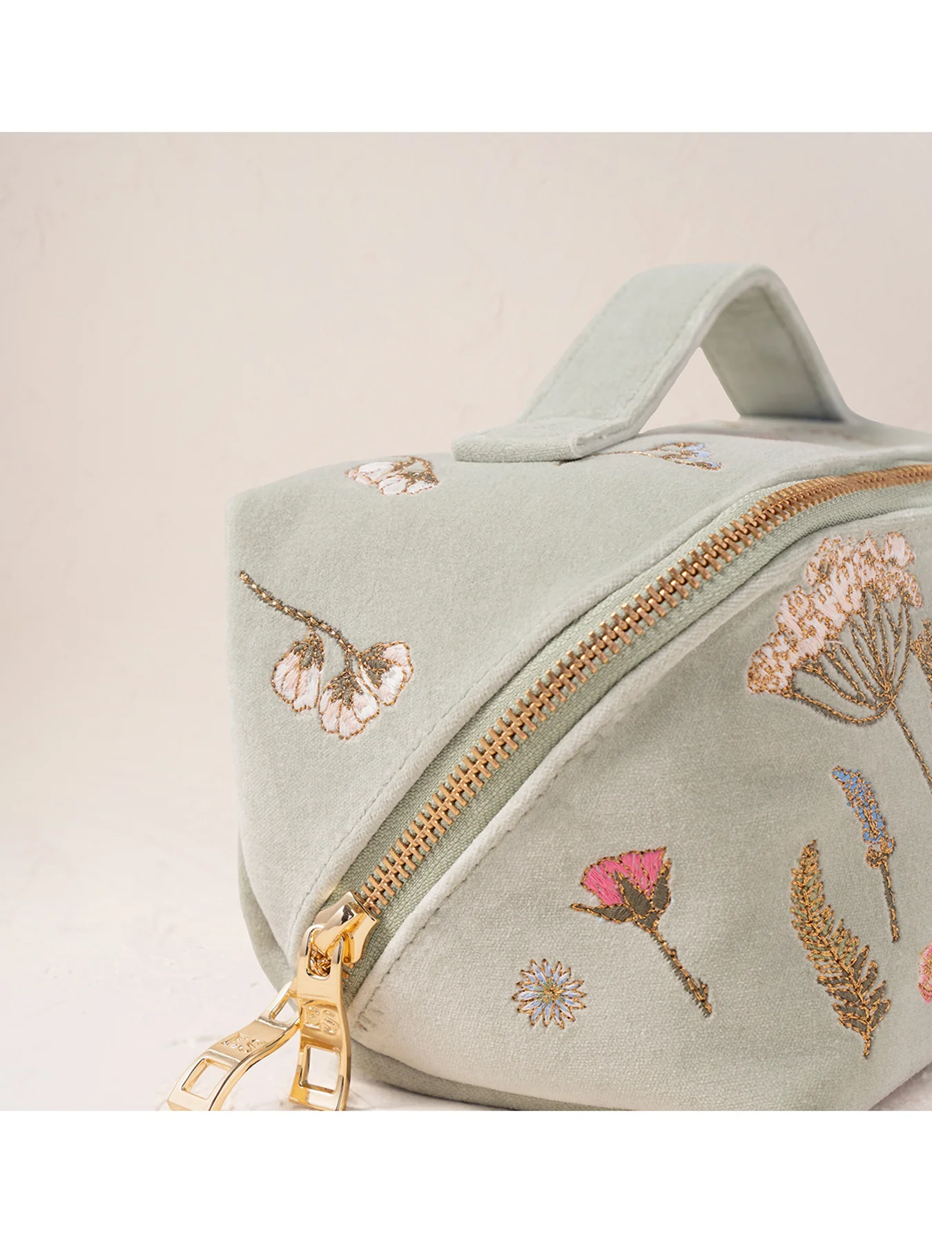 Pressed Flowers Open Flat Makeup Bag Sage - Image 3