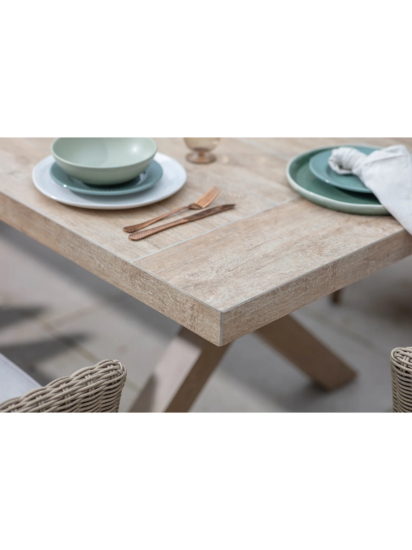 Fairford 8-Seater Garden Dining Set Cream - Image 5