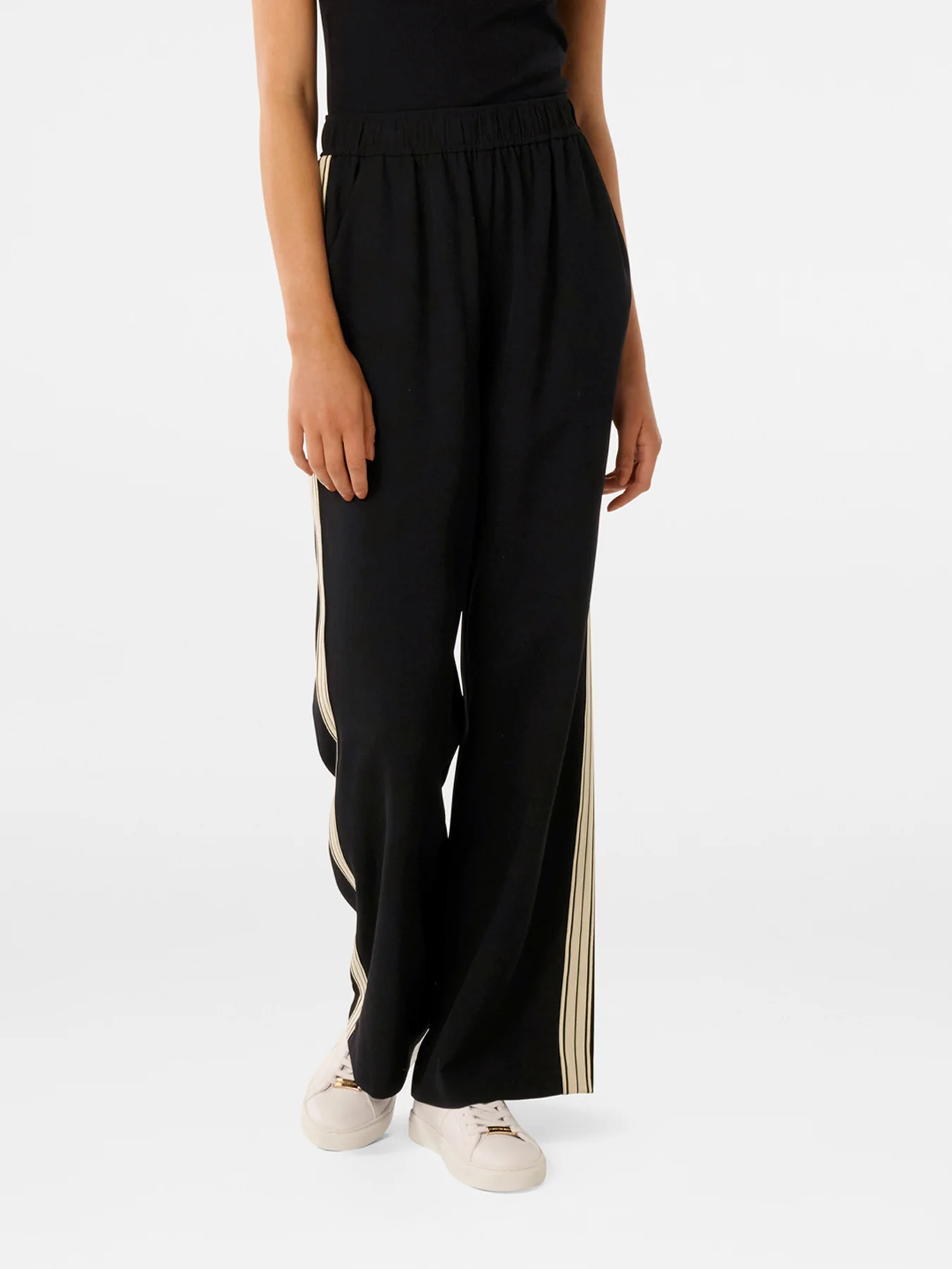 Aleyna Side Stripe Wide Leg Pants Black - Image 3