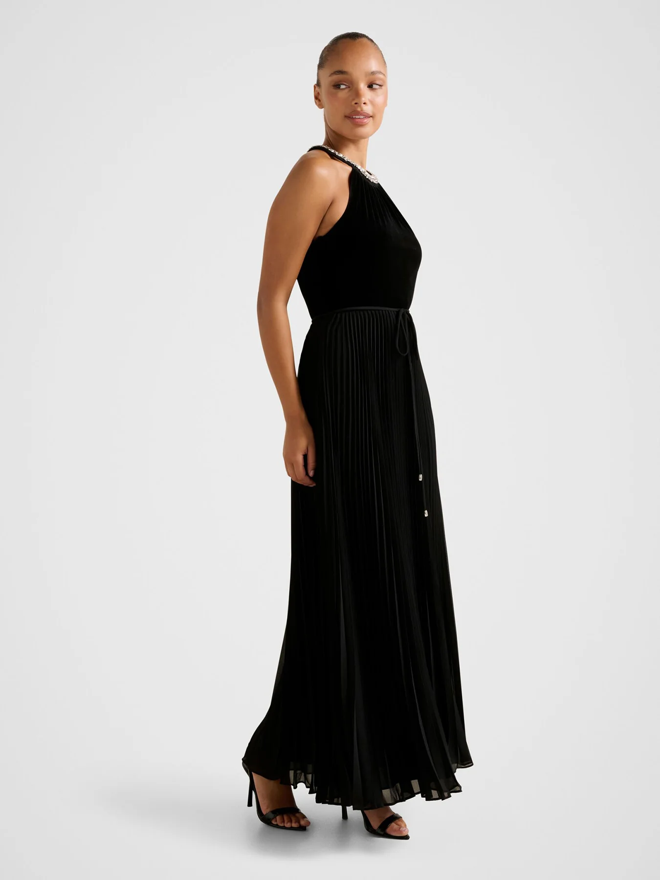 Gwen Halter Neck Pleated Midi Dress Black - Image 5