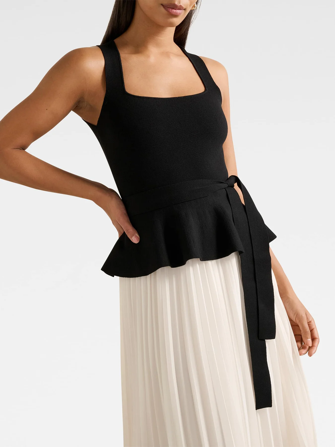 Peony Pleated Mixed Dress Black - Image 3
