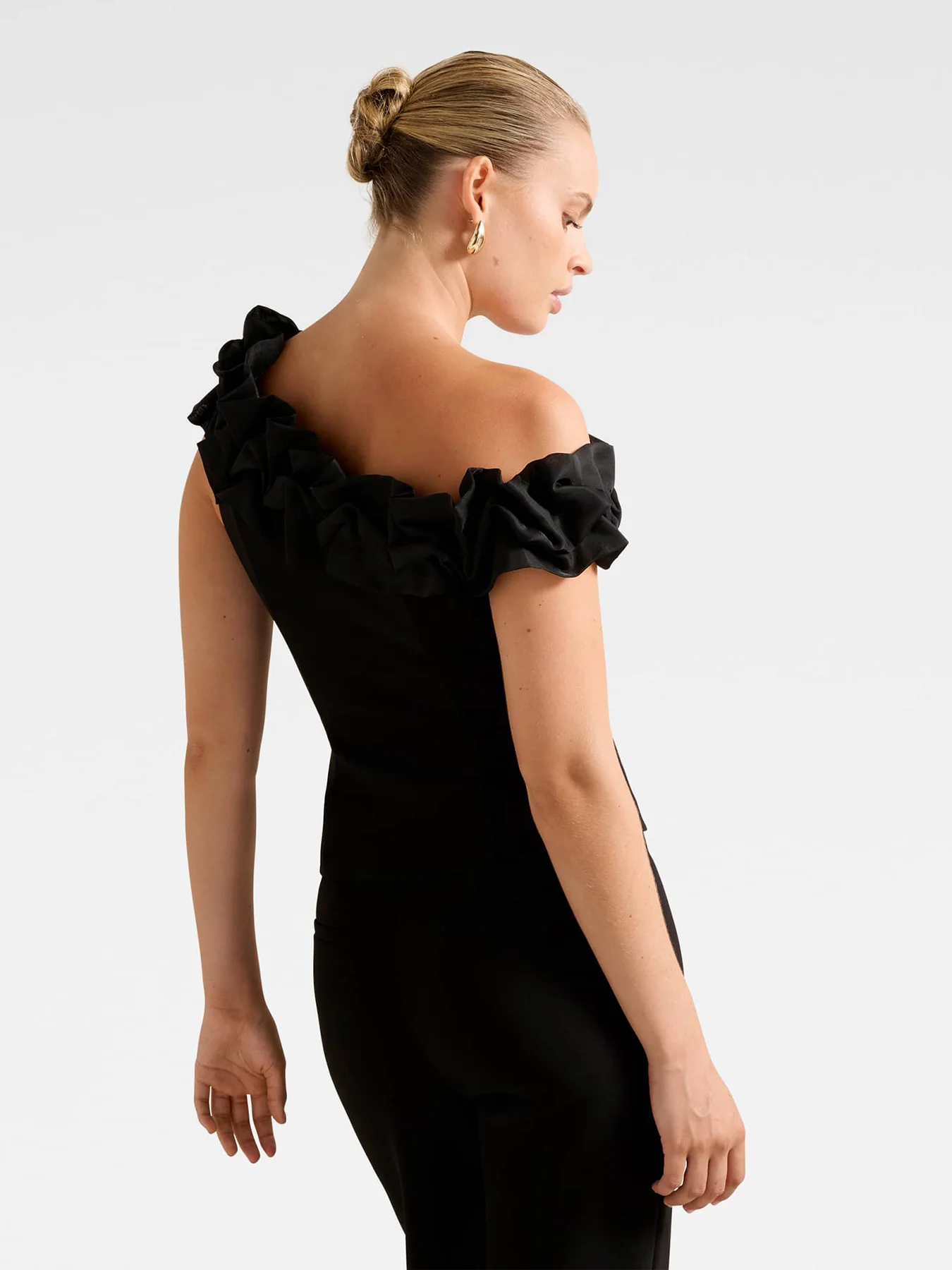 Sadie Tipped Shoulder Ruffle Top Black - Image 3
