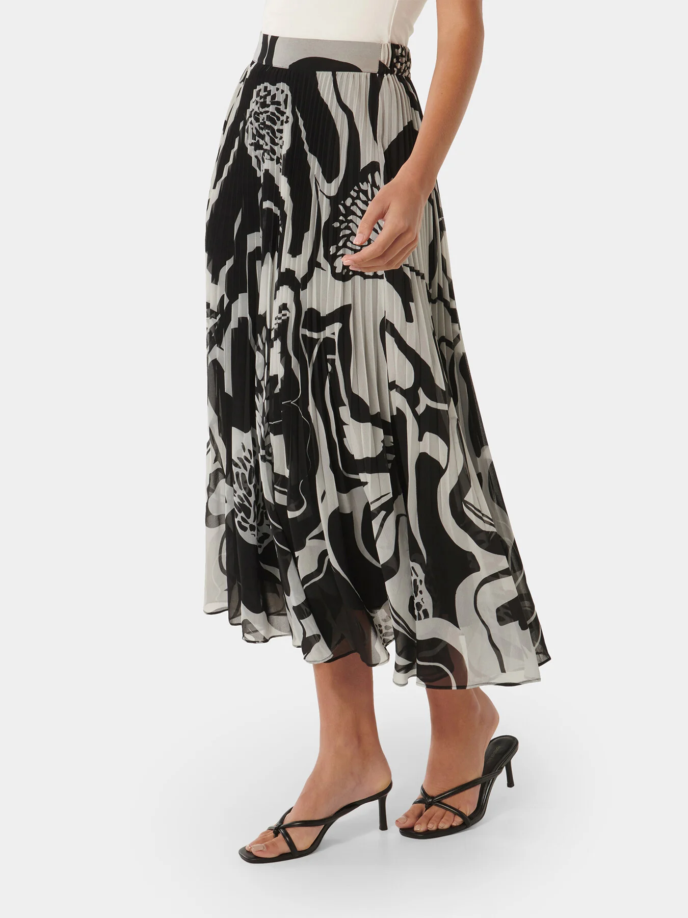 Aurora Pleated Skirt - Image 4