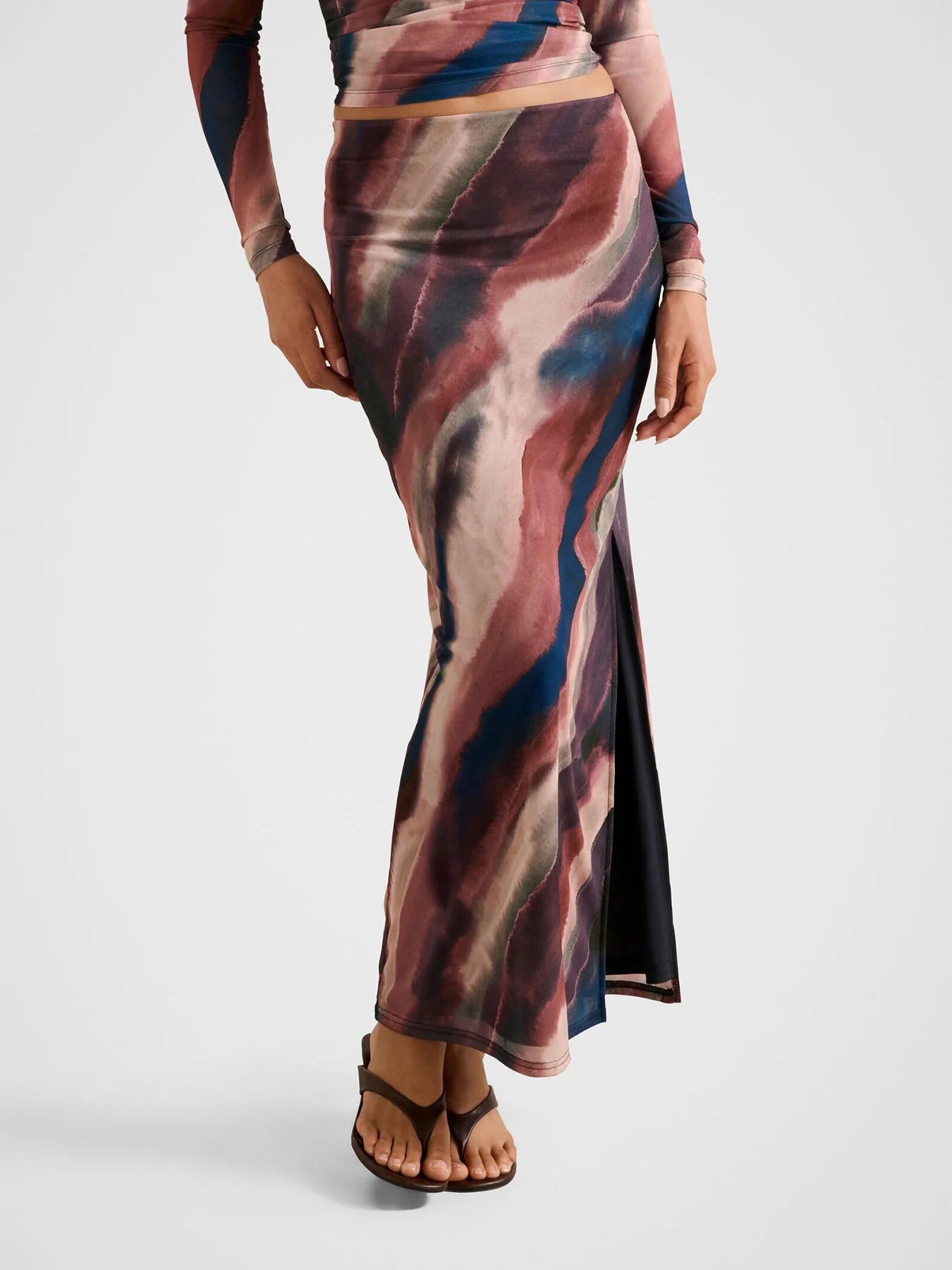 Mia Mesh Maxi Skirt - Image 4
