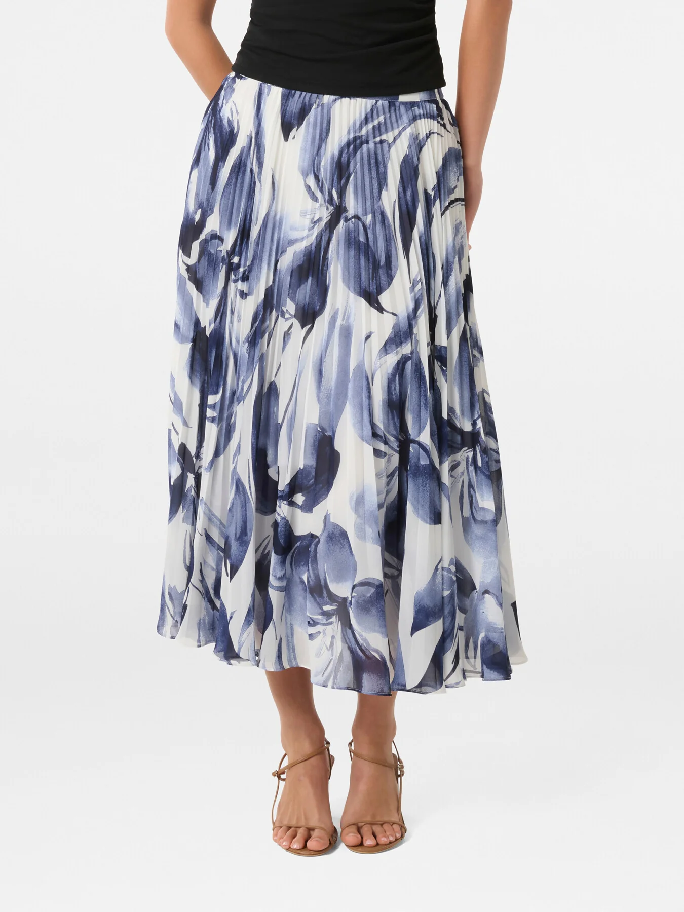Aurora Pleated Skirt - Image 4
