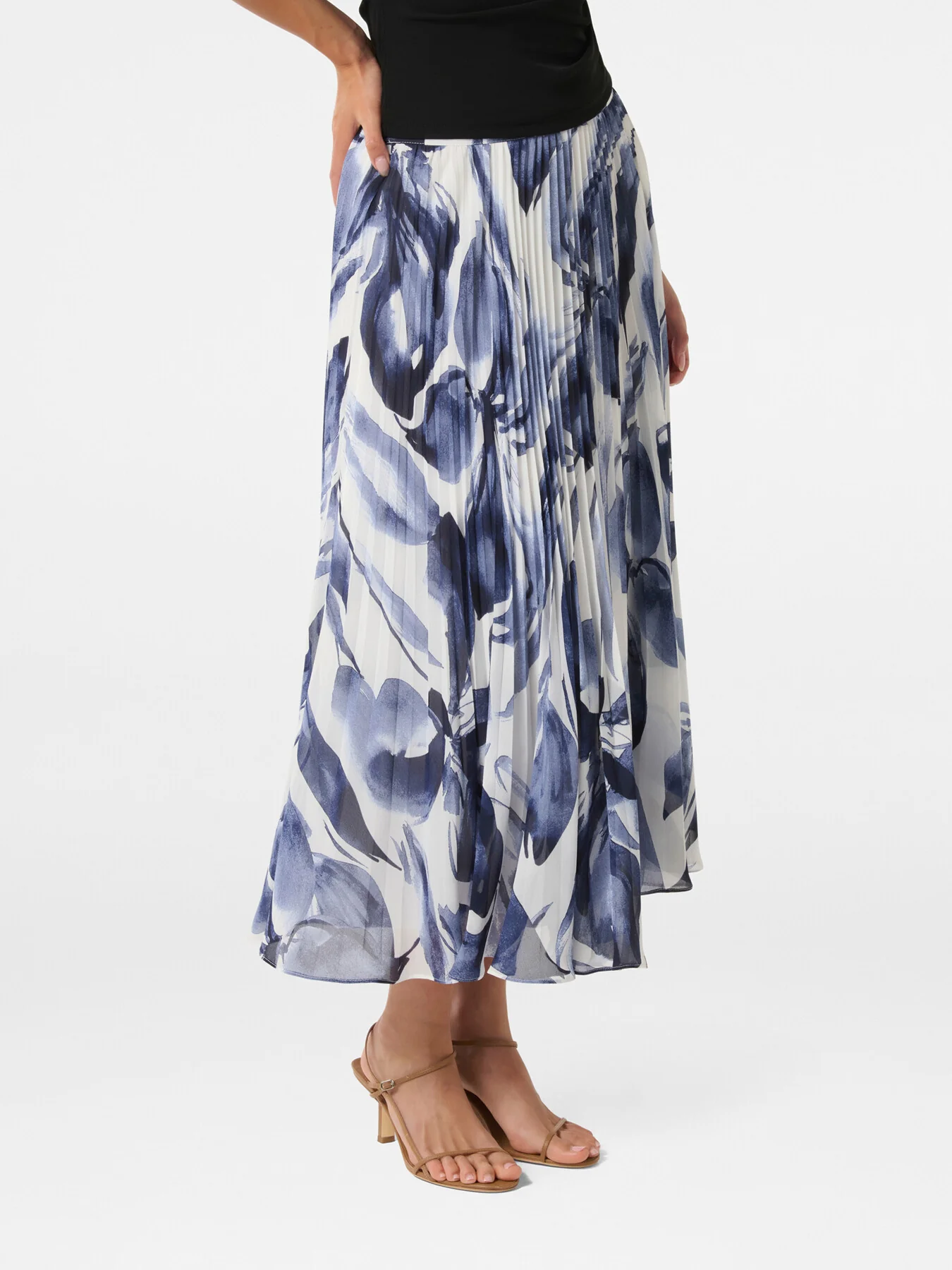 Aurora Pleated Skirt - Image 6