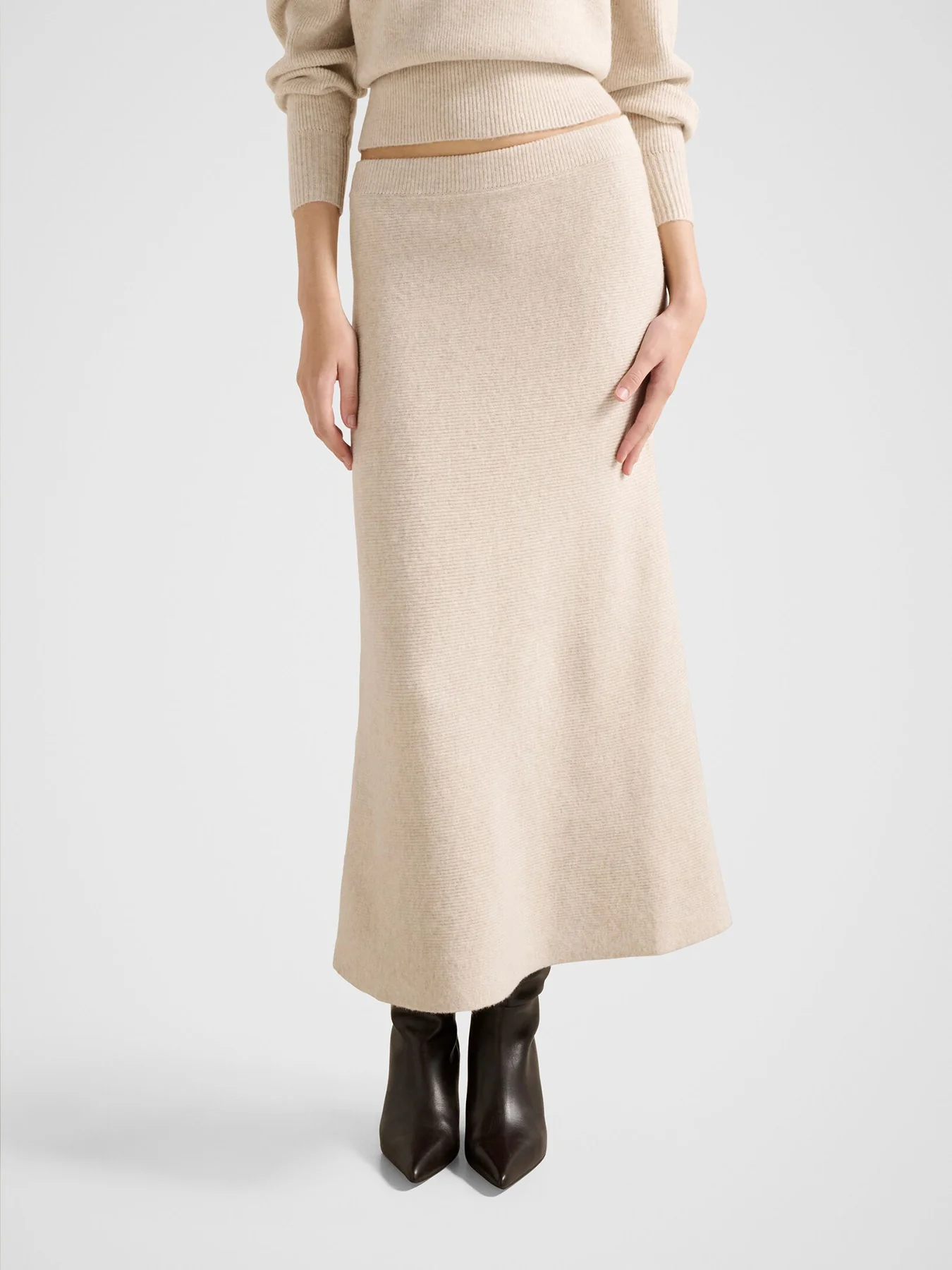 Cora Knitted Midi Skirt Nude - Image 4