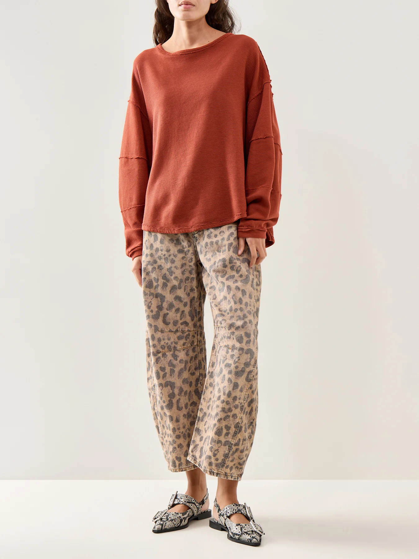 Good Luck Printed Barrel Jeans Brown - Image 2