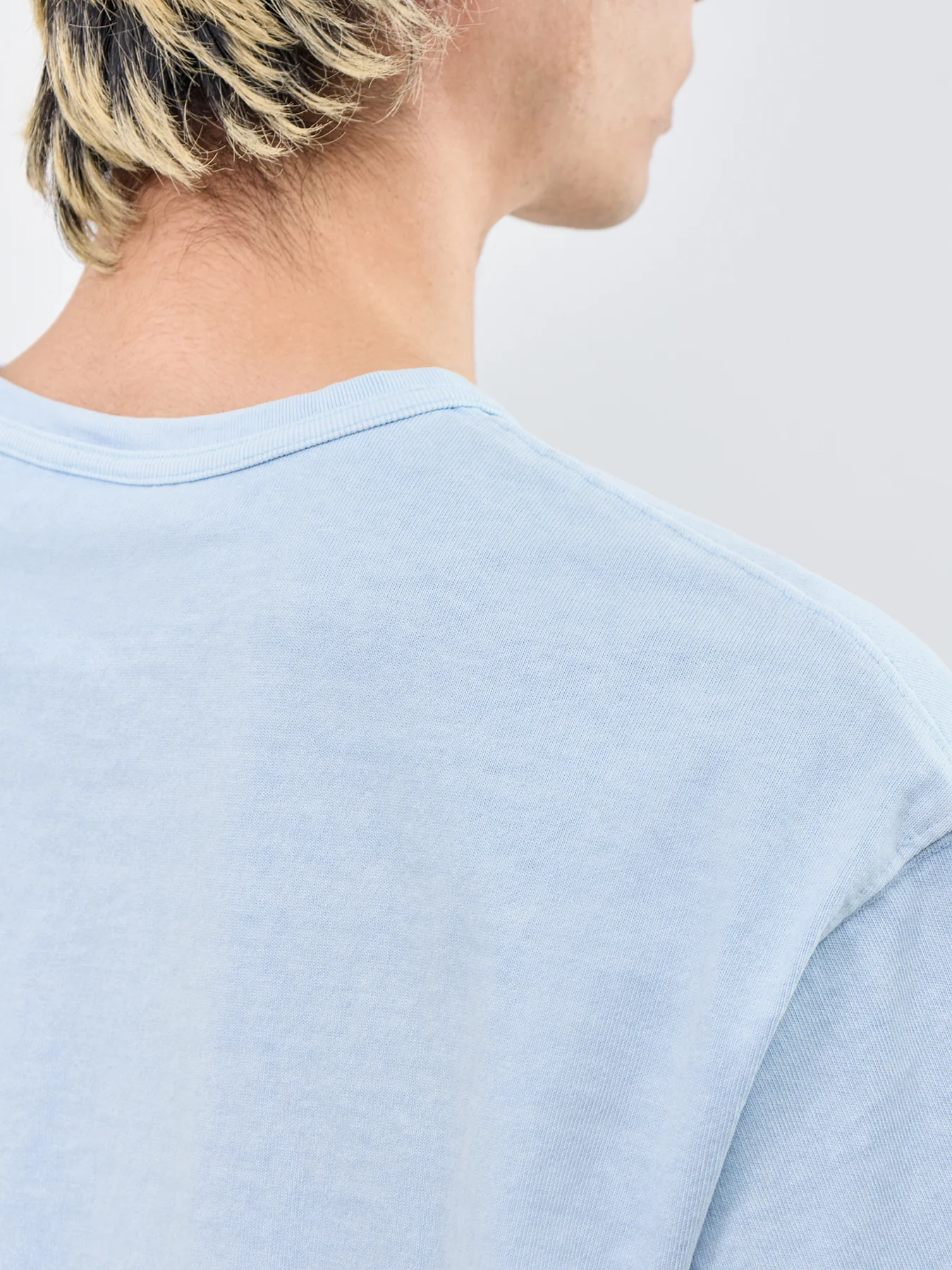 Pigment Dyeing T-Shirt Blue - Image 3