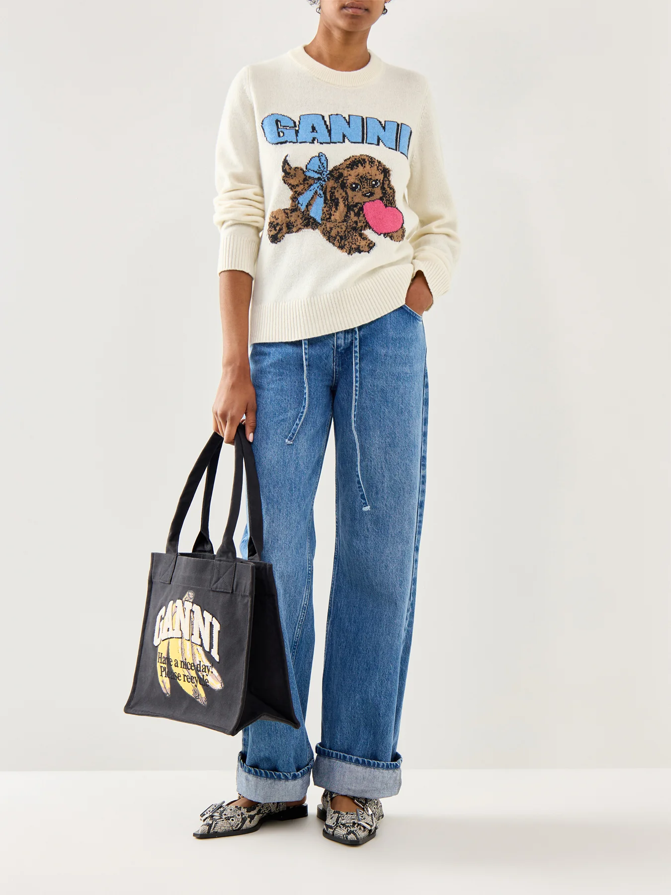 Graphic Wool Mix Fluffy Puppy Love Crewneck White - Image 2