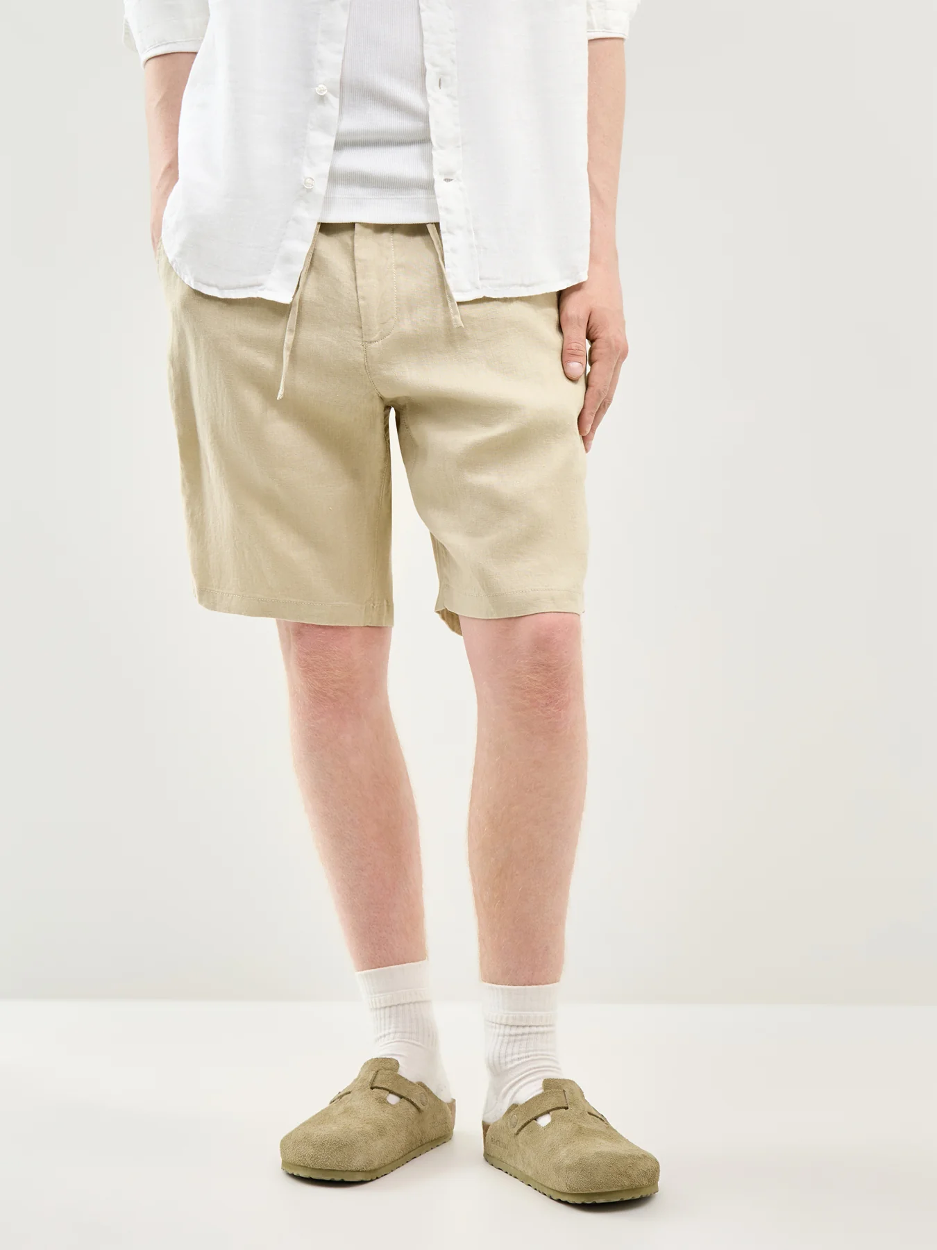 Linen Drawstring Shorts Beige - Image 4